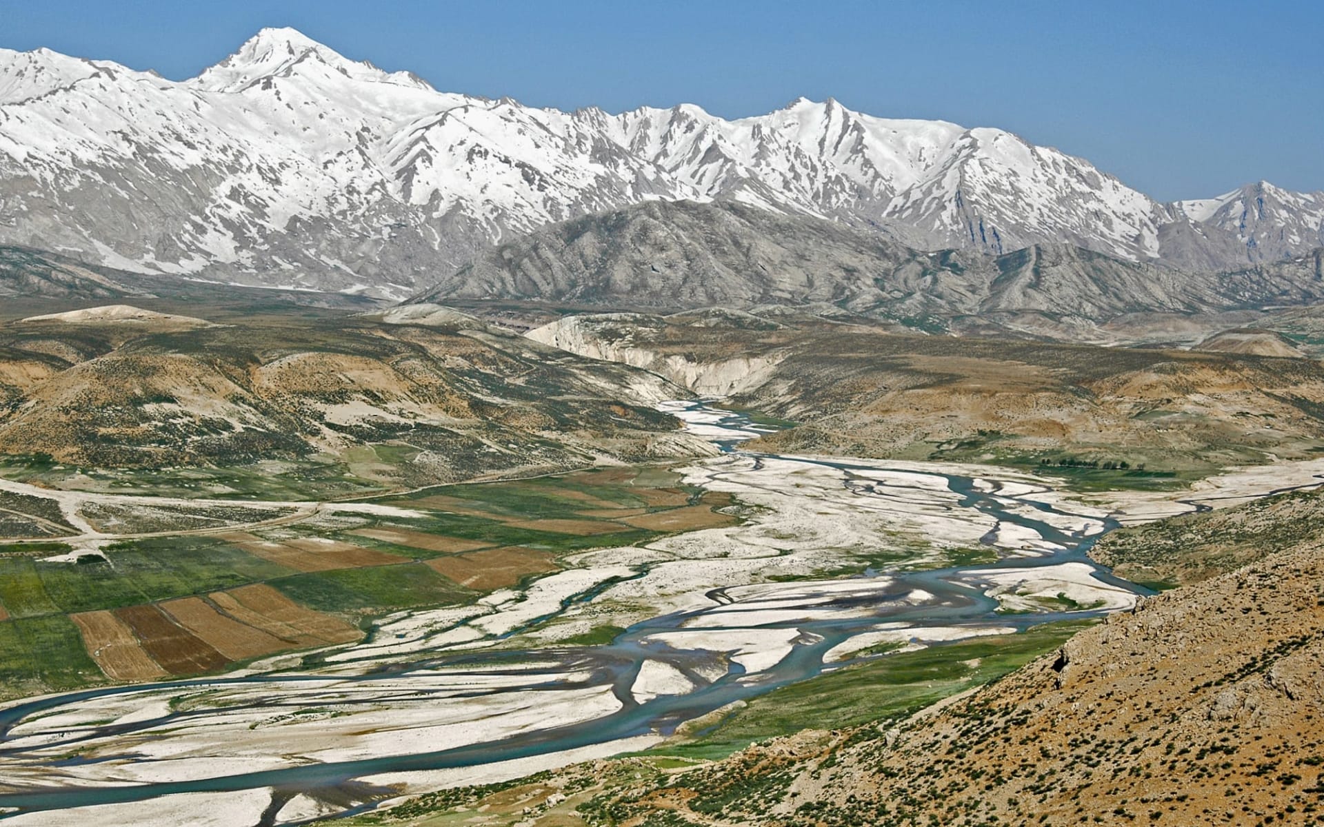 Skifahren in Persien ab Teheran: Zagros mountains - Iran