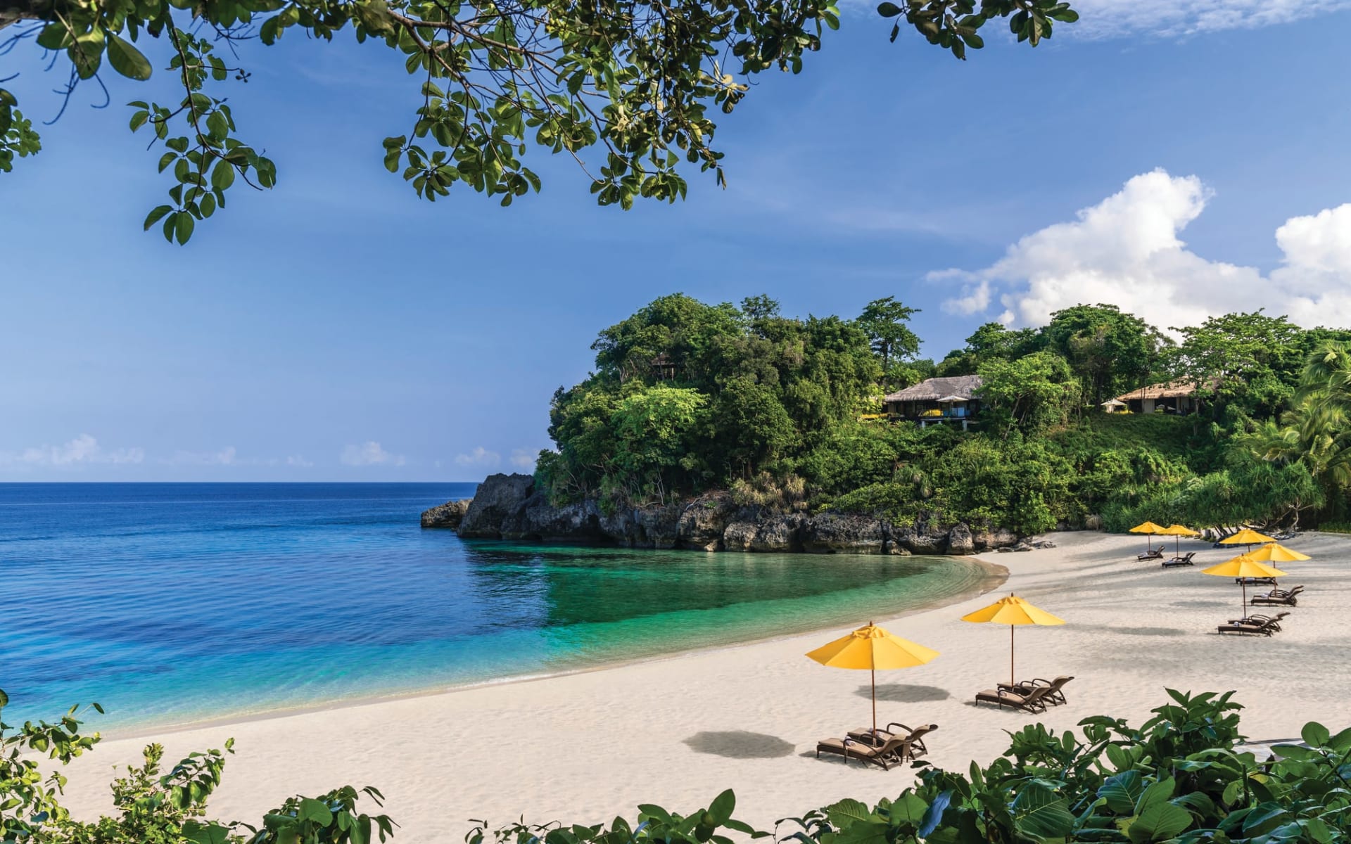 Shangri-La's Boracay Resort & Spa: Banyugan Beach Shangri-La's Boracay Resort & Spa: Banyugan Beach