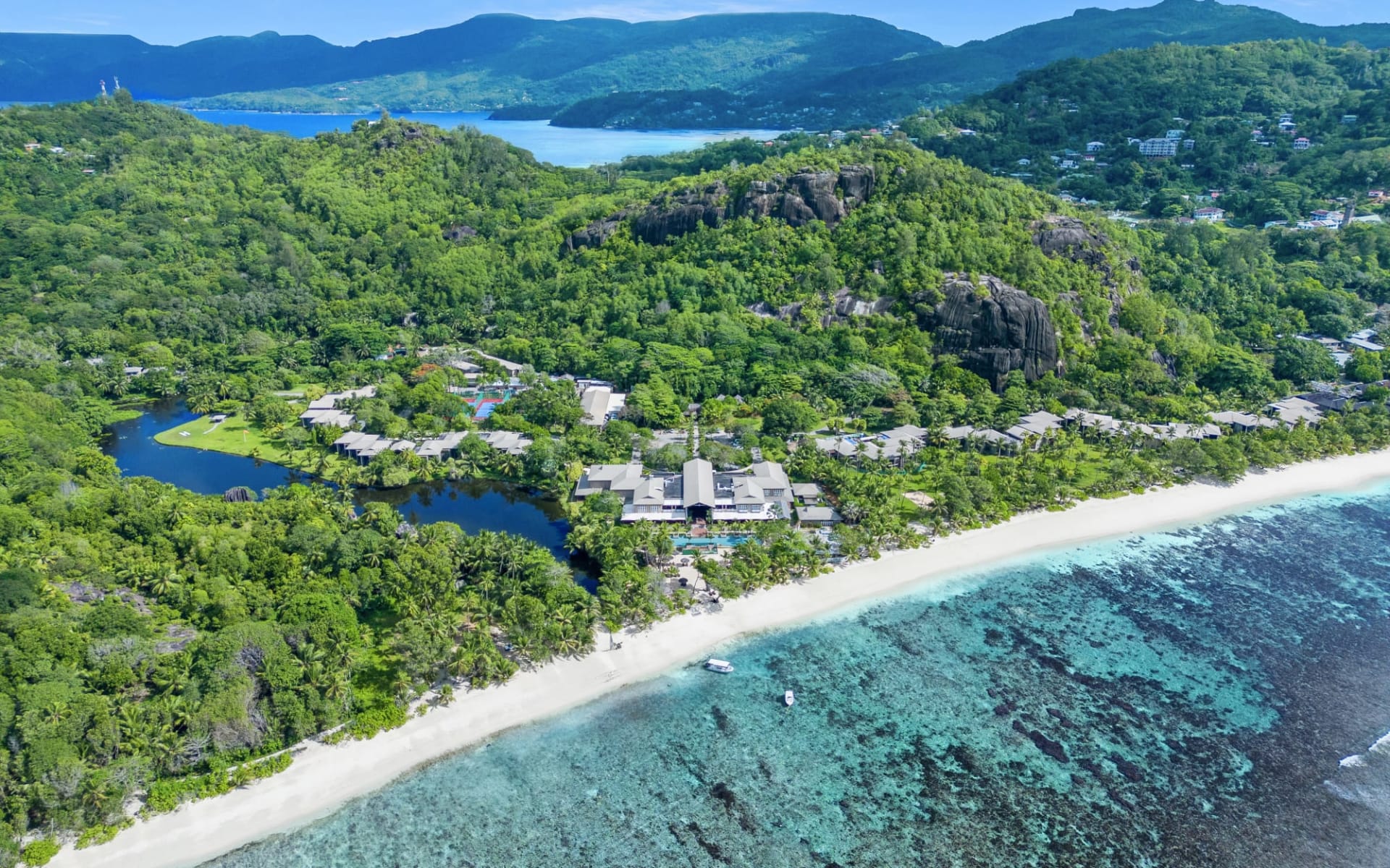 Kempinski Seychelles Resort Baie Lazare in Mahé: Blick auf das Kempinski
