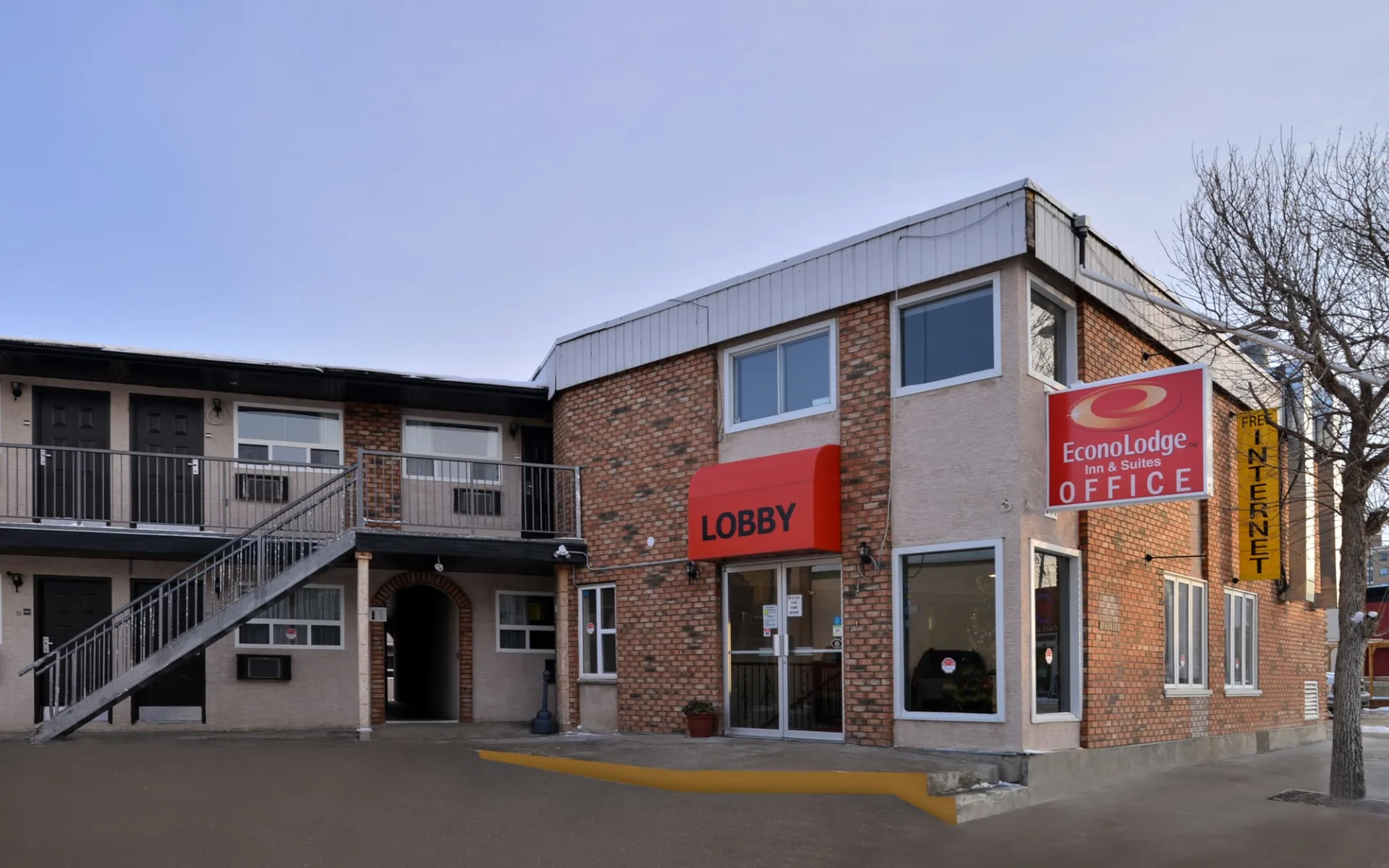 Econo Lodge Inn & Suites Drumheller: Econo Lodge Drumheller Econo Lodge Inn & Suites Drumheller: Econo Lodge Drumheller