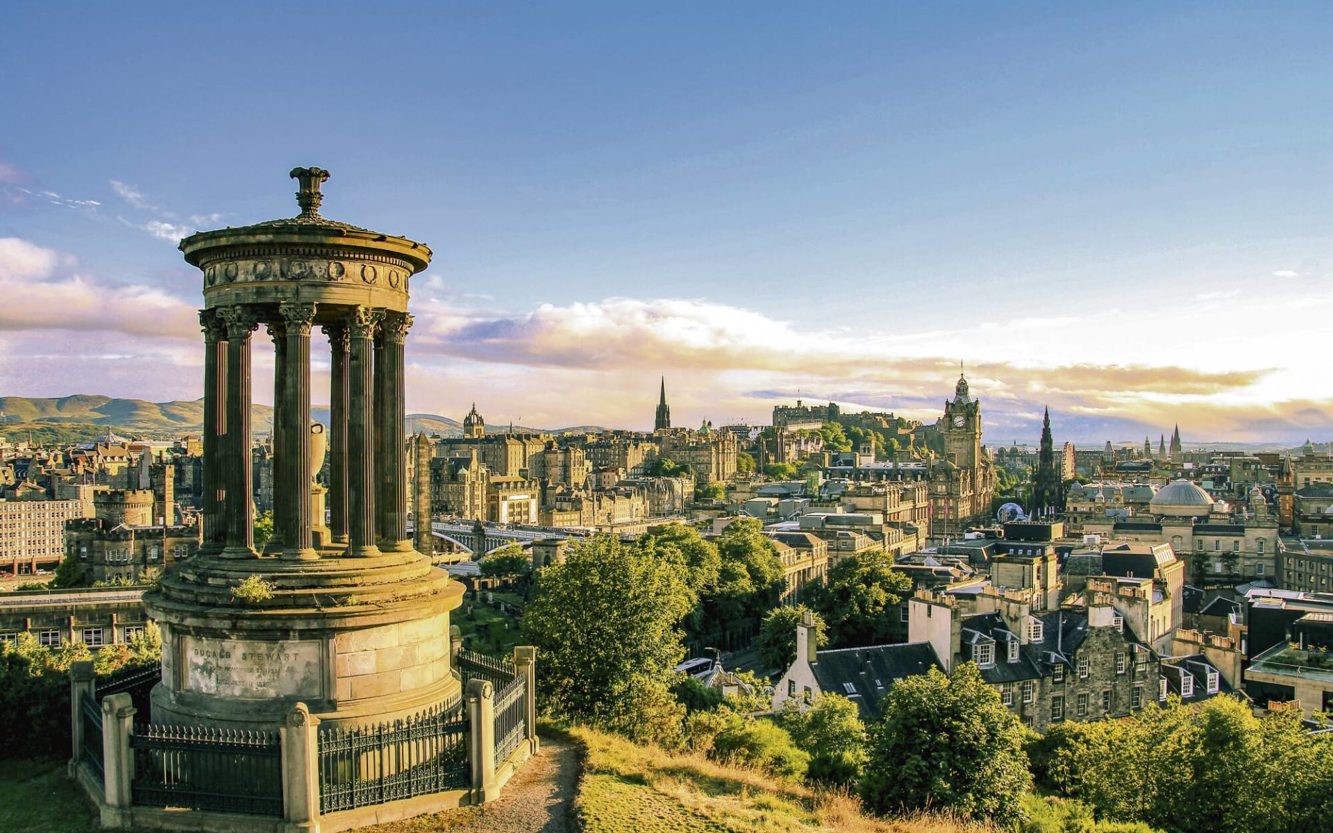 Royal Scotsman ab Edinburgh: Edinburgh_Skyline_Calton_Hill_Schottland