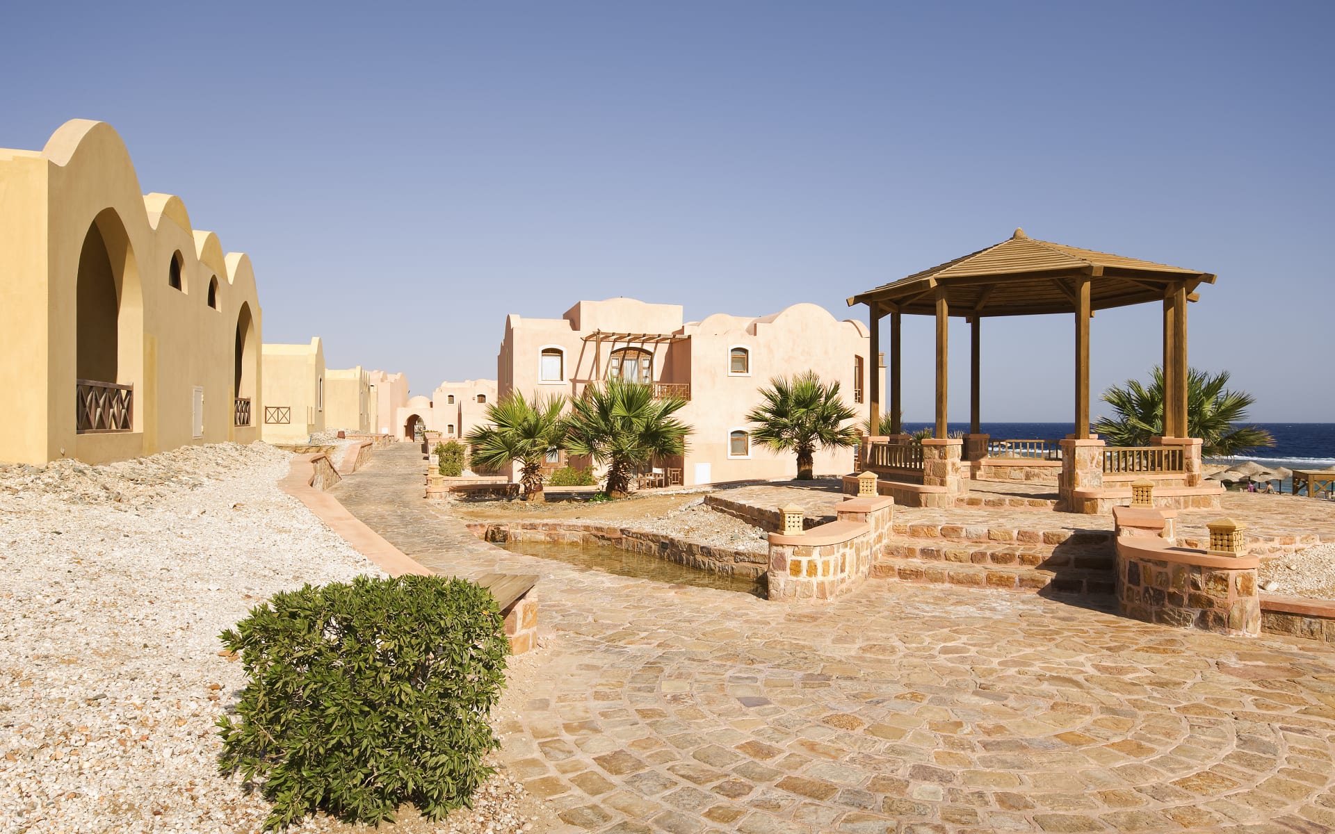 Badeferien im Mövenpick Resort El Quseir ab Hurghada: El Quseir Badeferien im Mövenpick Resort El Quseir ab Hurghada: El Quseir
