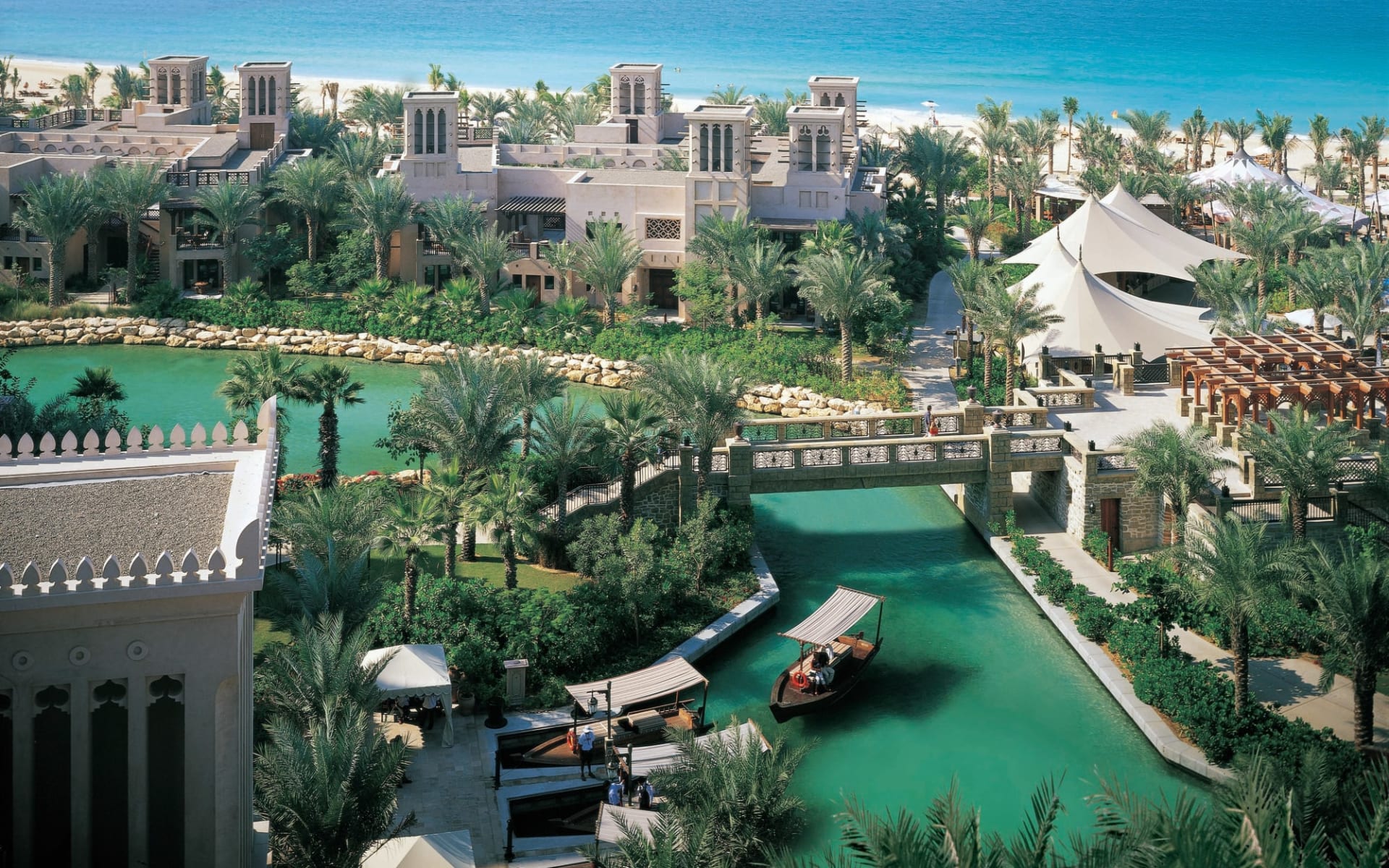 Jumeirah Dar al Masyaf in Dubai: exterior: Jumeirah Dar al Masyaf in Dubai: exterior: