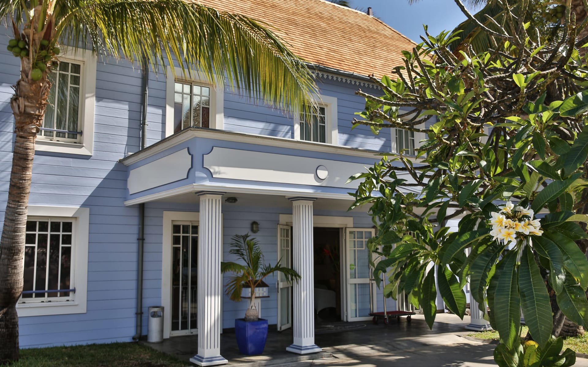 Boucan Canot in Saint-Gilles: exterior: Boucan Canot in Saint-Gilles: exterior:
