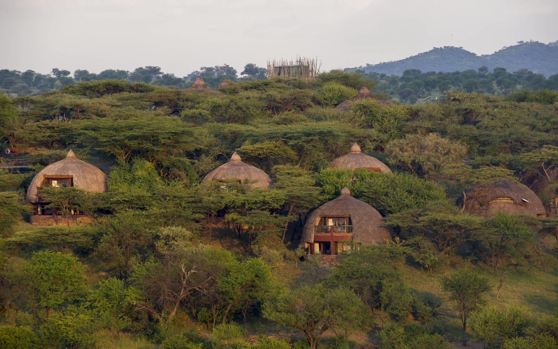 Serengeti Serena Safari Lodge: exterior: Serengeti Serena Safari Lodge: exterior: