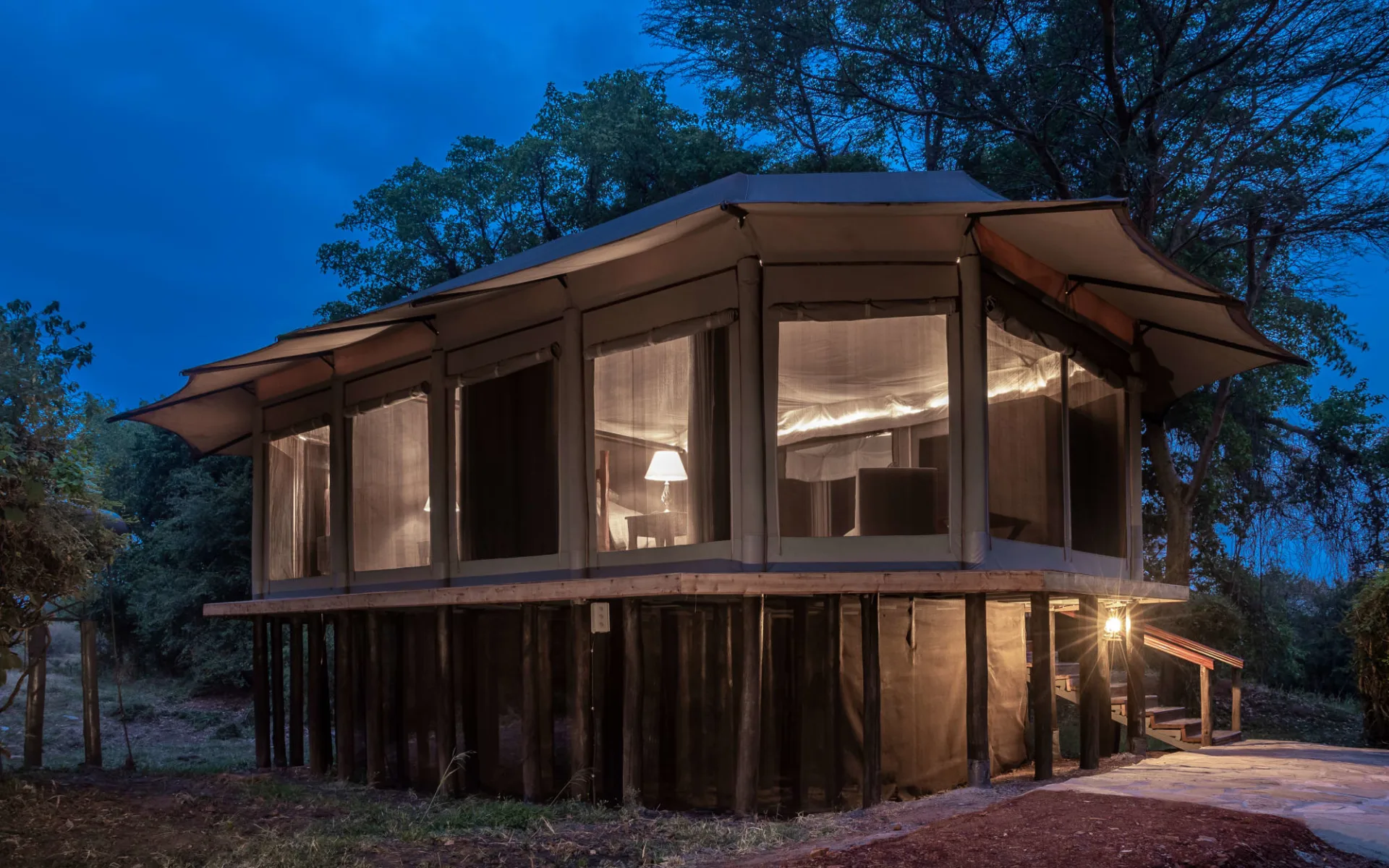 Ilkeliani Tented Camp in Masai Mara: exterior: Ilkeliani Tented Camp in Masai Mara: exterior: