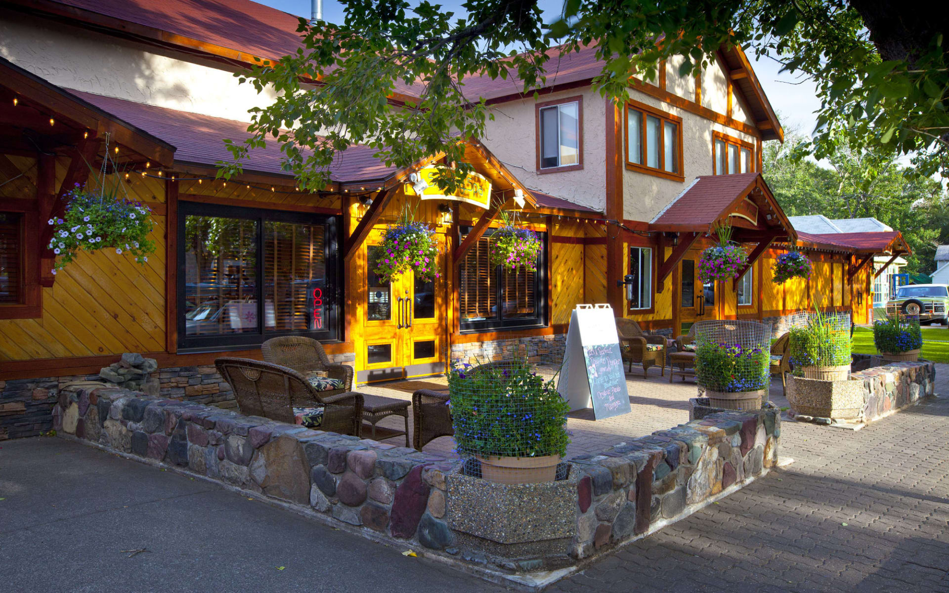 Bayshore Inn Resort & Spa in Waterton Lakes Nationalpark: exterior_Bayshore Inn Resort & Spa Bayshore Inn Resort & Spa in Waterton Lakes Nationalpark: exterior_Bayshore Inn Resort & Spa