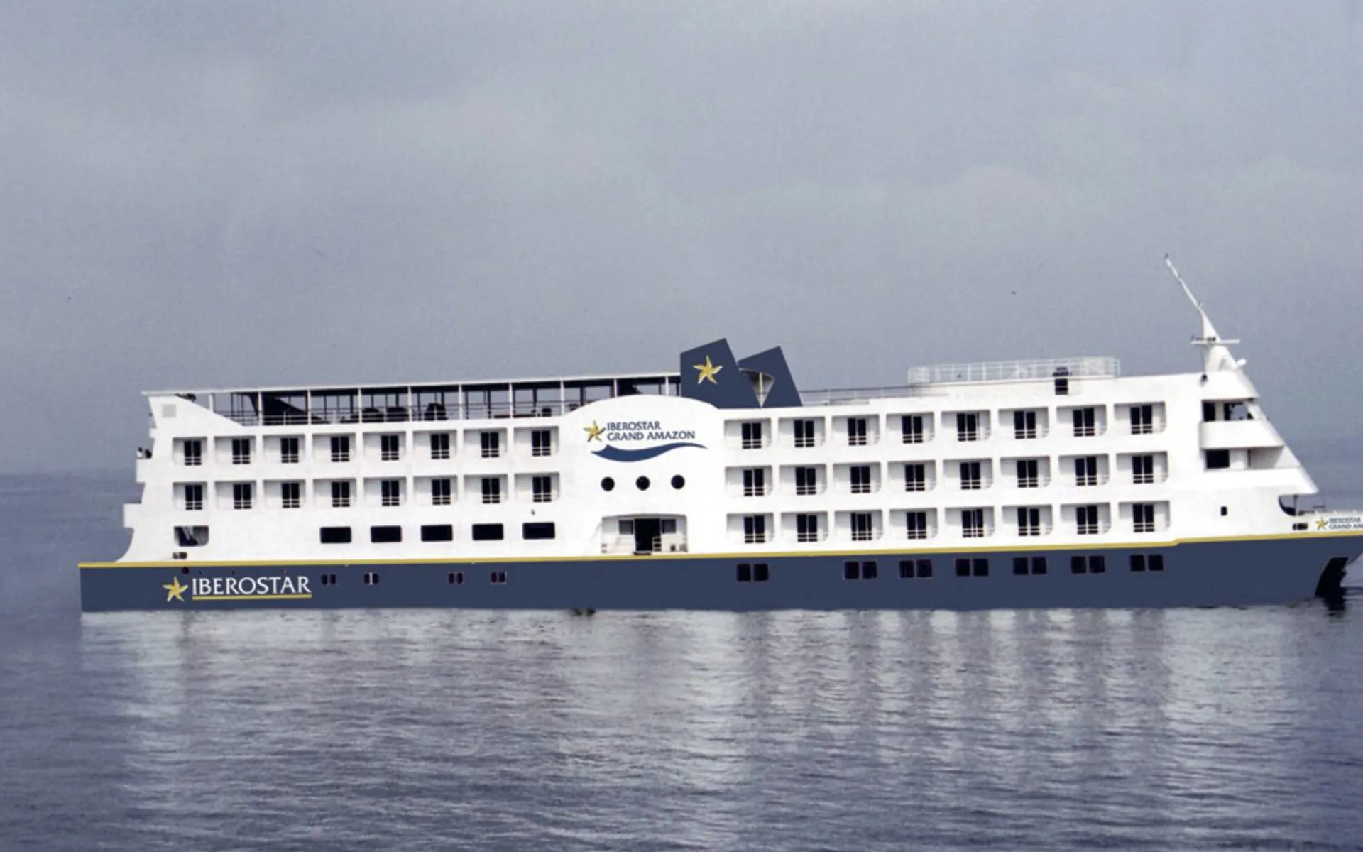 Iberostar / Rio Solimoes Programm ab Manaus: exterior: Iberostar - Aussenansicht