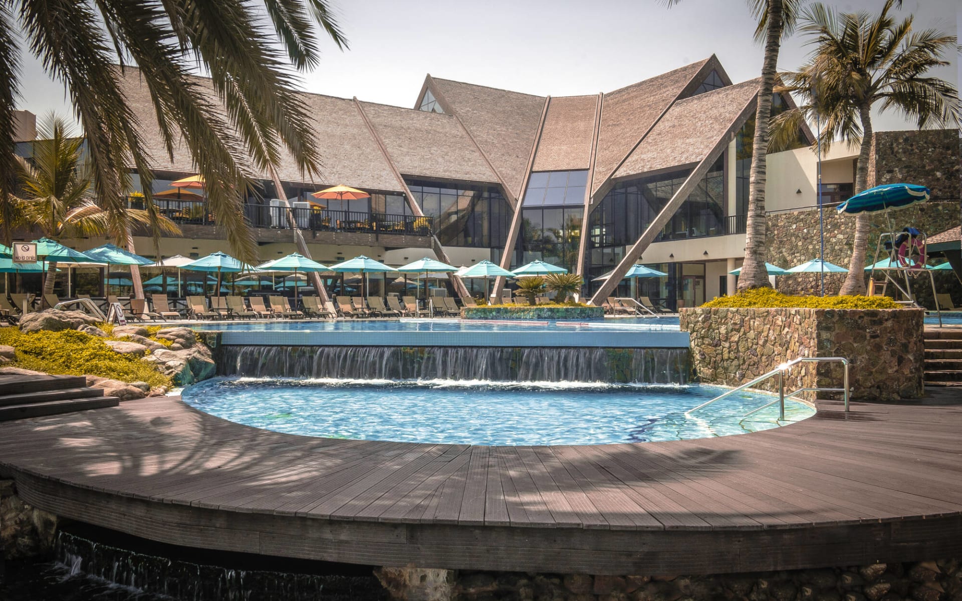 JA Palm Tree Court in Dubai: JA Palm Tree Court JA Palm Tree Court in Dubai: JA Palm Tree Court