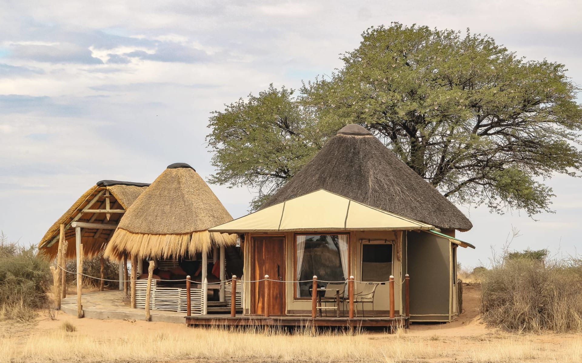 Kalahari Red Dunes Lodge in Mariental: exterior Kalahari Red Dunes Lodges - Bungalows von Aussen