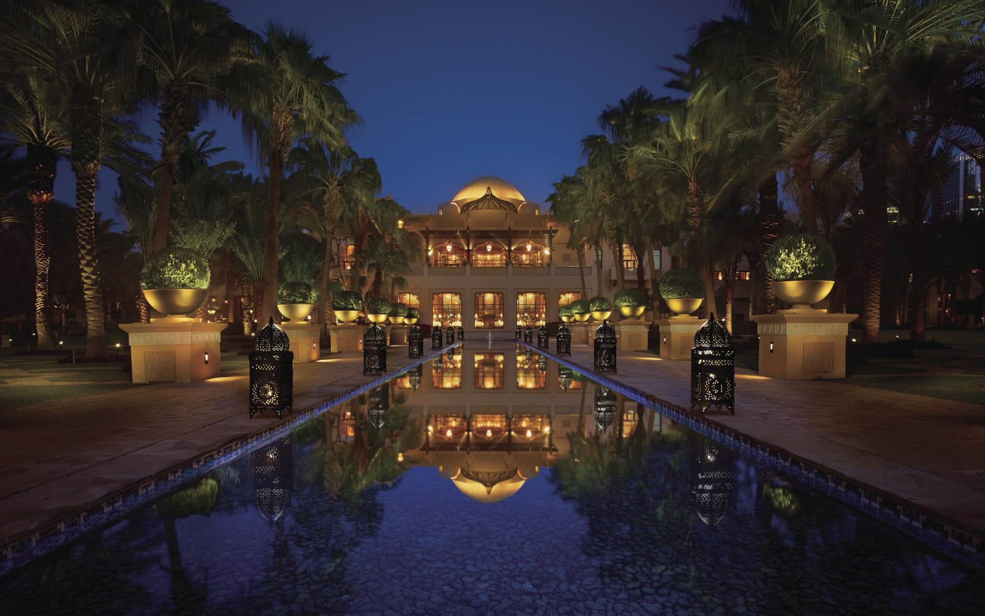 The Palace at One&Only Royal Mirage in Dubai: exterior: The Palace at One&Only Royal Mirage in Dubai: exterior: