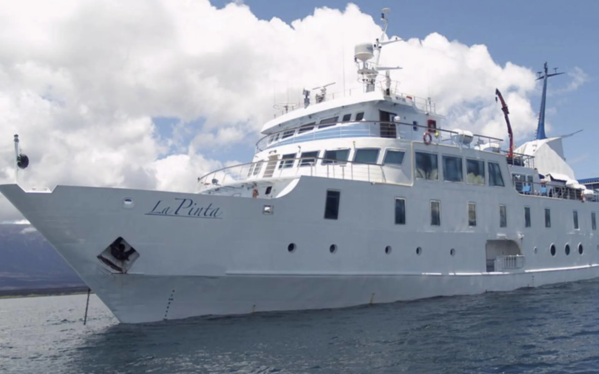 Yacht La Pinta ab Kreuzfahrten: exterior: Yacht La Pinta auf See