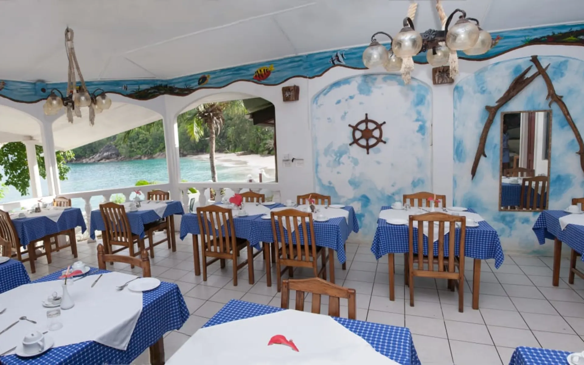 Anse Soleil Beachcomber in Mahé: f&b: 