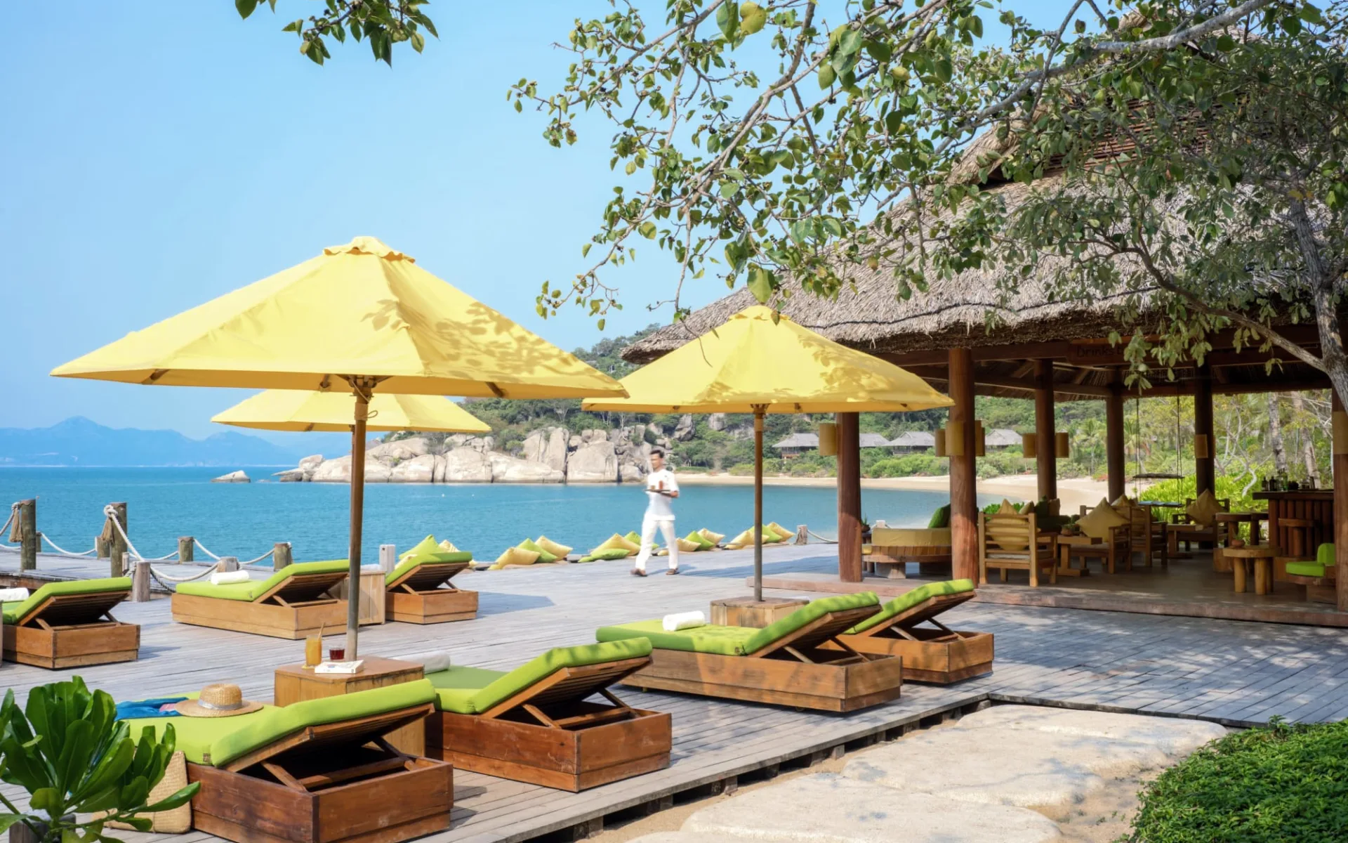 Six Senses Ninh Van Bay in Nha Trang: Drinks by the Beach Six Senses Ninh Van Bay in Nha Trang: Drinks by the Beach