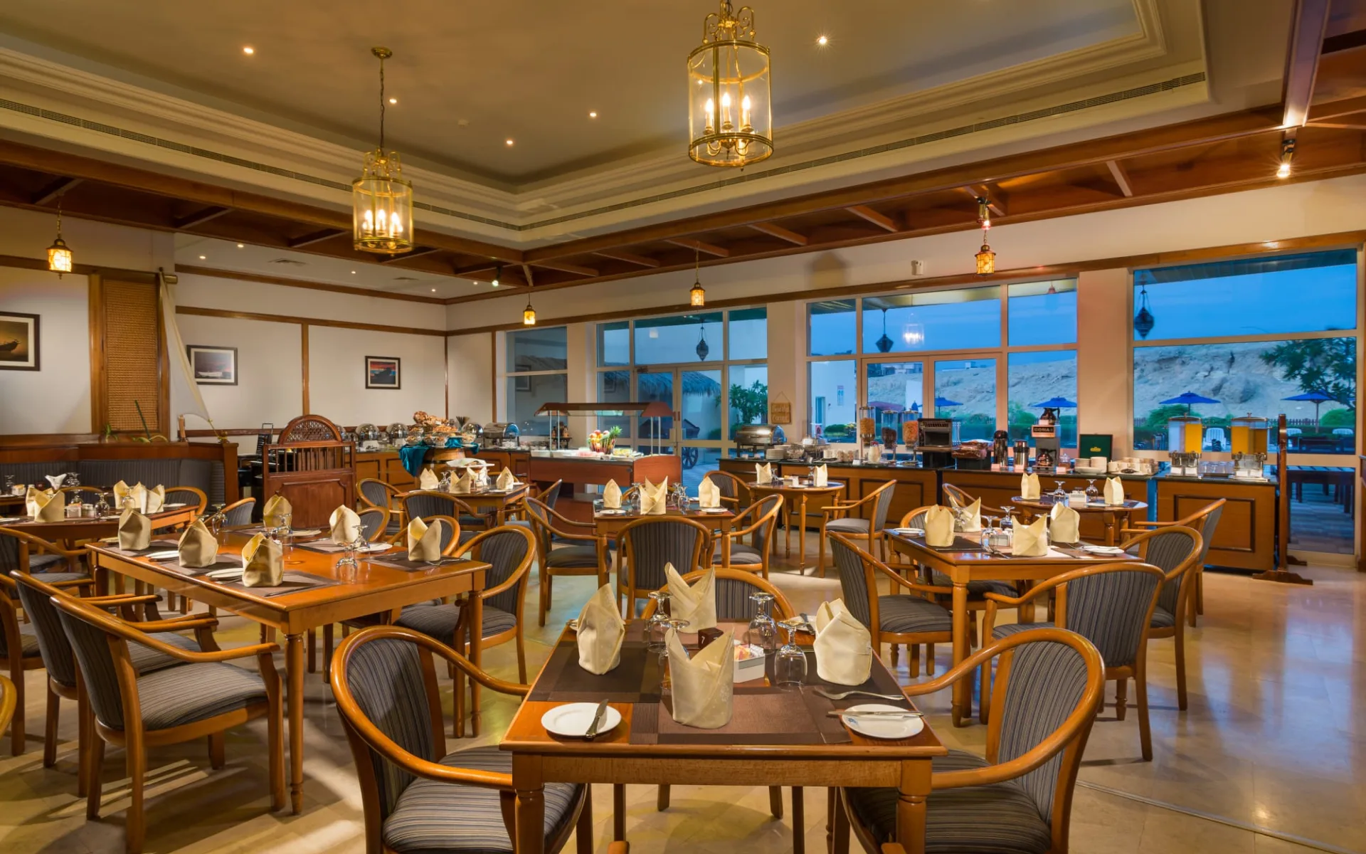 Best Western Sur: f&b: Best Western Sur: f&b:
