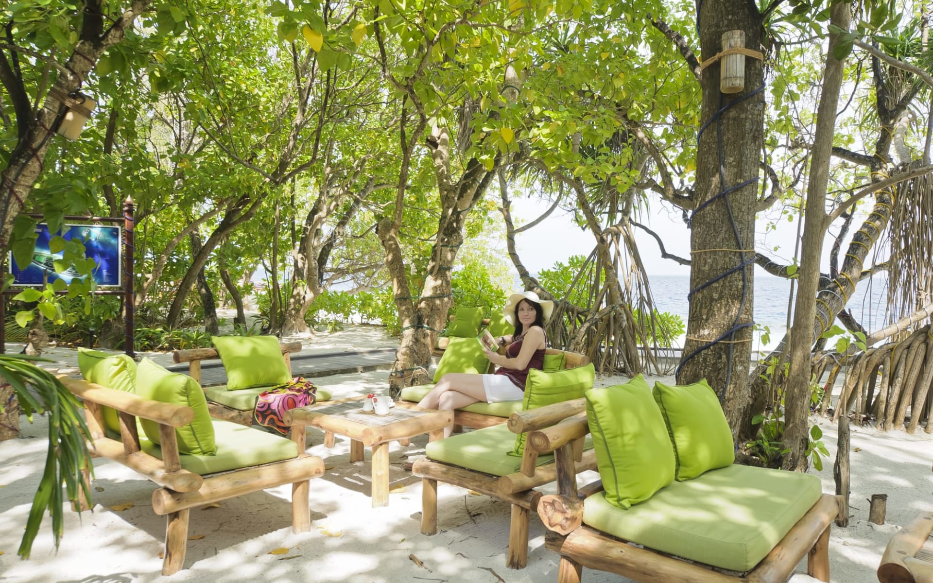 Royal Island Resort & Spa in Baa-Atoll: facilities: Royal Island Resort & Spa in Baa-Atoll: facilities: