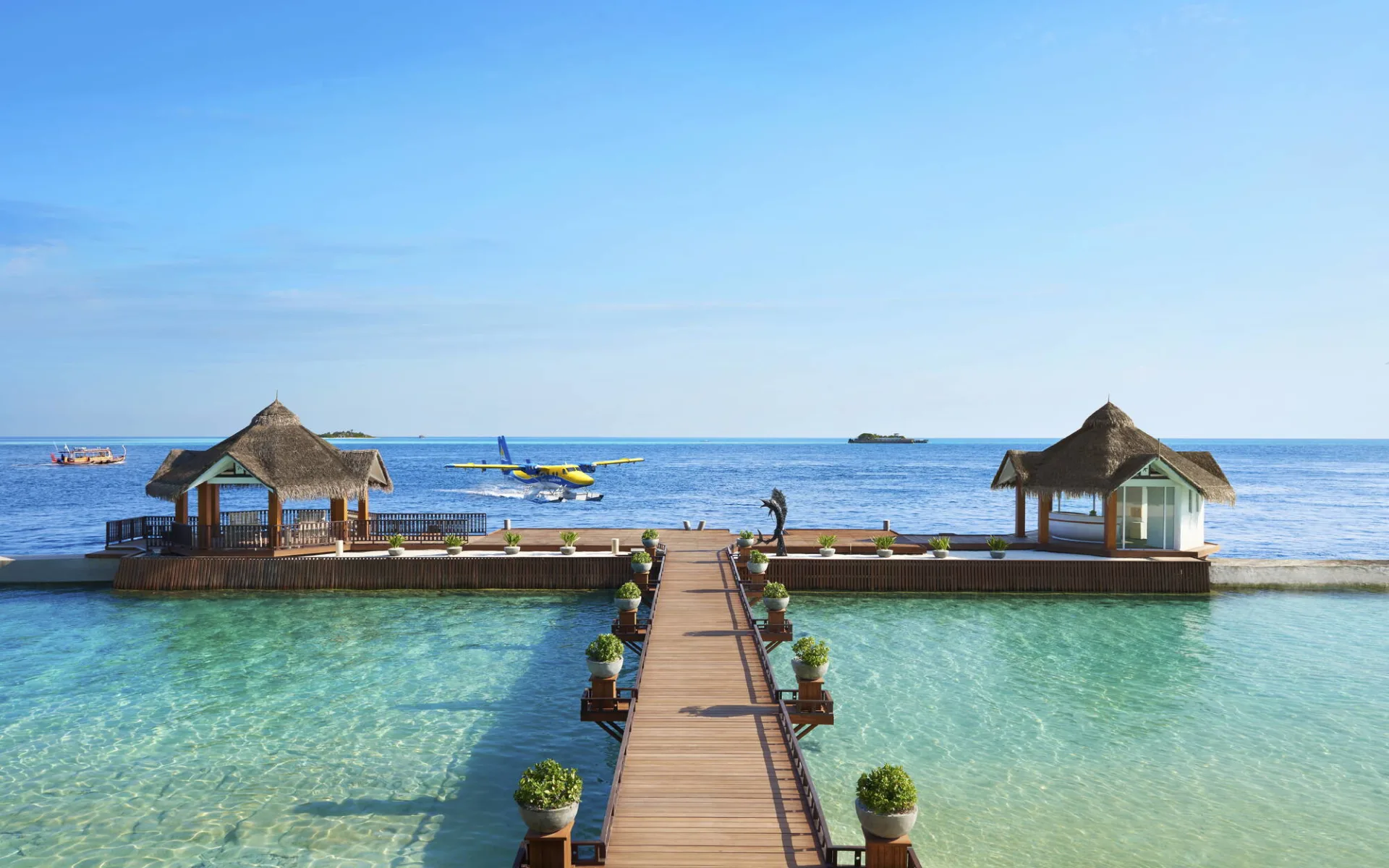 Ellaidhoo Maldives by Cinnamon in Ari-Atoll: Jetty Ellaidhoo Maldives by Cinnamon in Ari-Atoll: Jetty