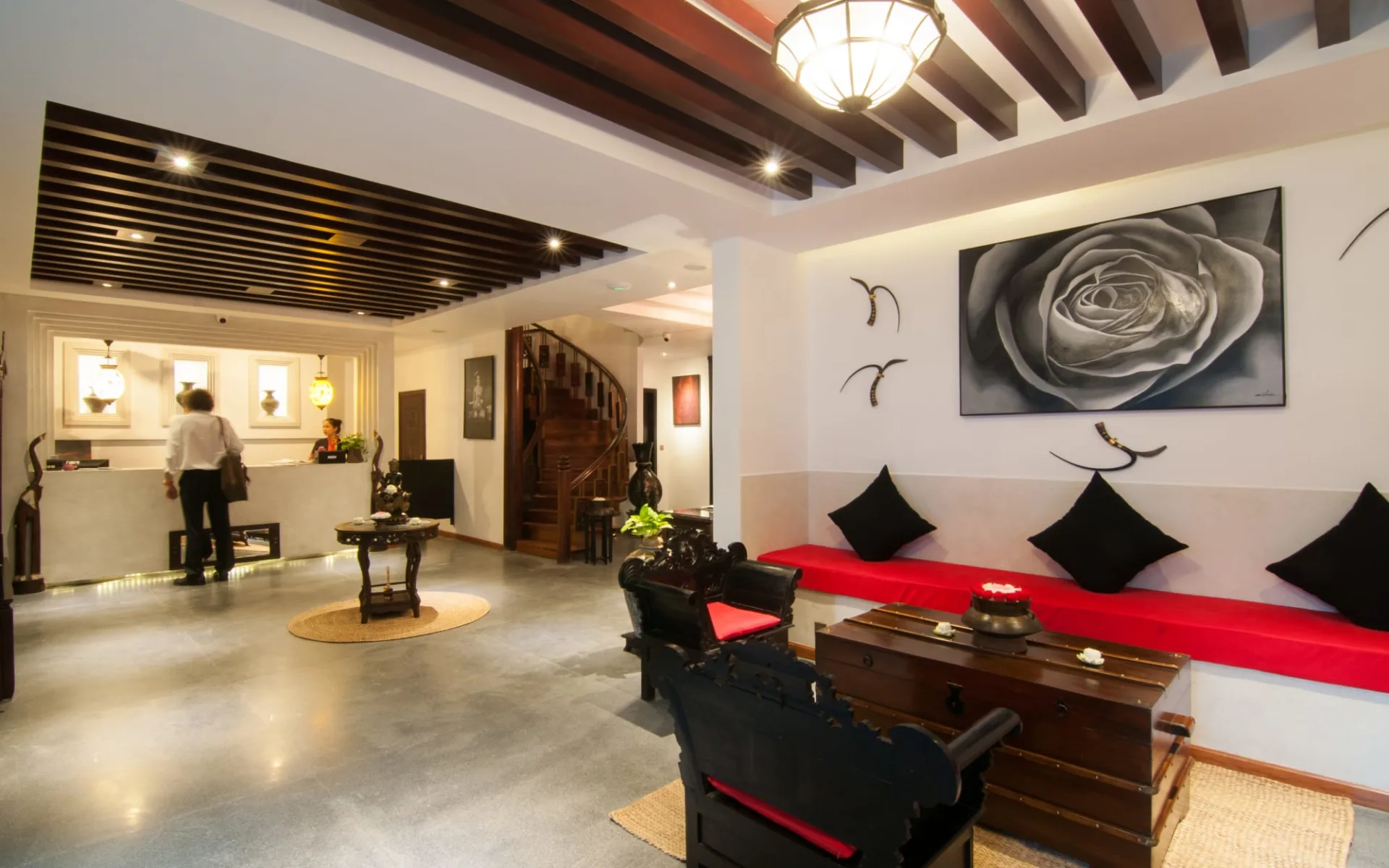La Rose Suites in Phnom Penh: Lobby La Rose Suites in Phnom Penh: Lobby