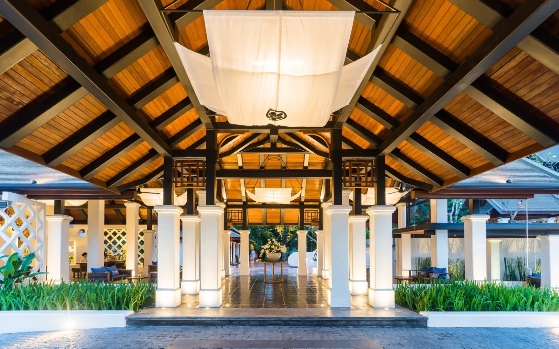 Chaweng Regent Beach Resort in Ko Samui:  Lobby | Entrance