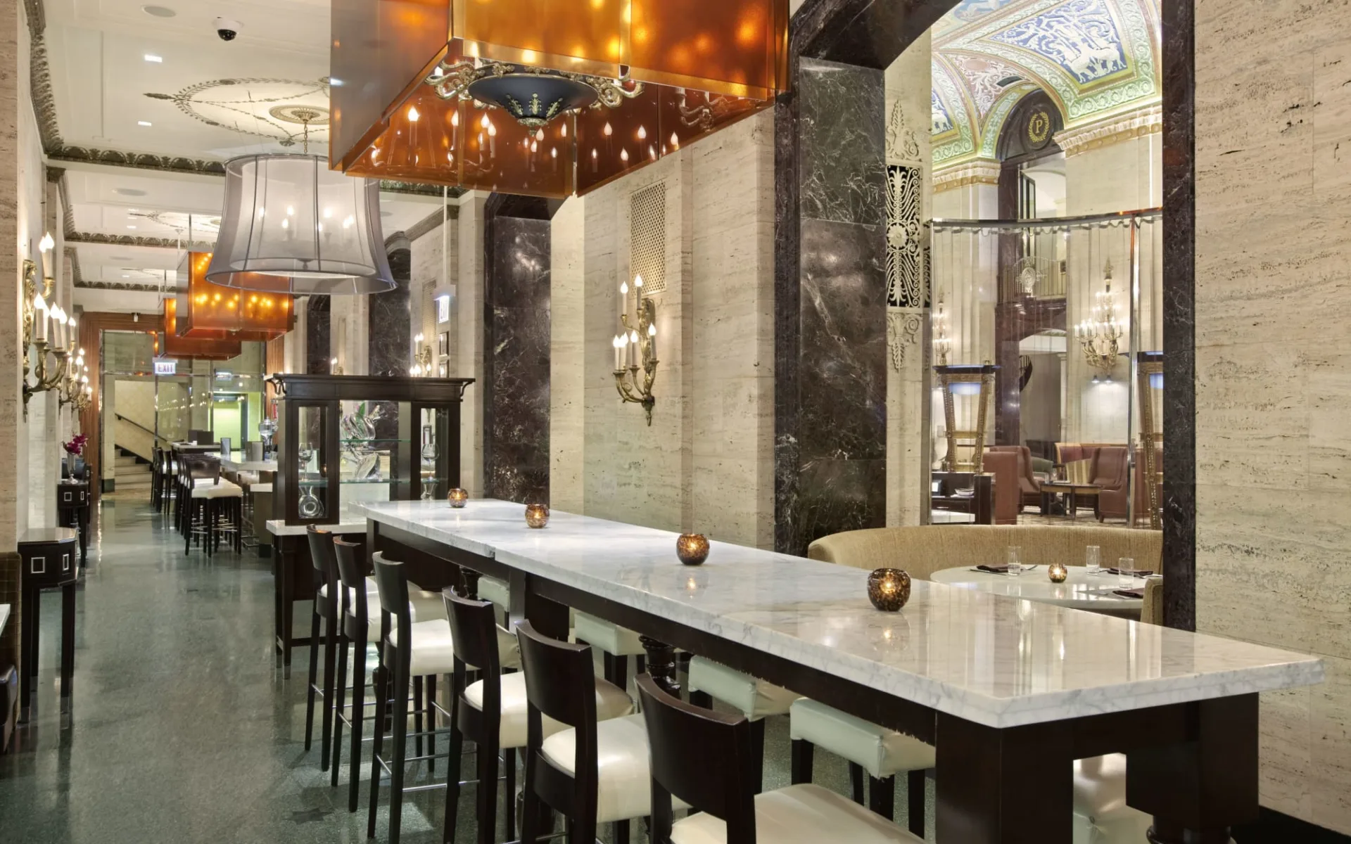 The Palmer House Hilton in Chicago: Palmer House Hilton - Restaurant The Palmer House Hilton in Chicago: Palmer House Hilton - Restaurant