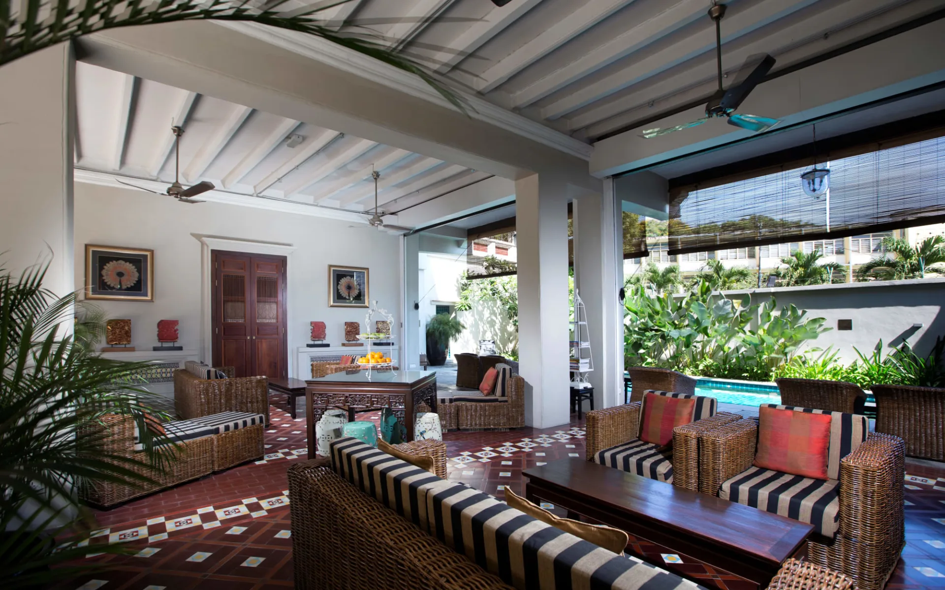 Seven Terraces in Penang:  Pool Lounge
