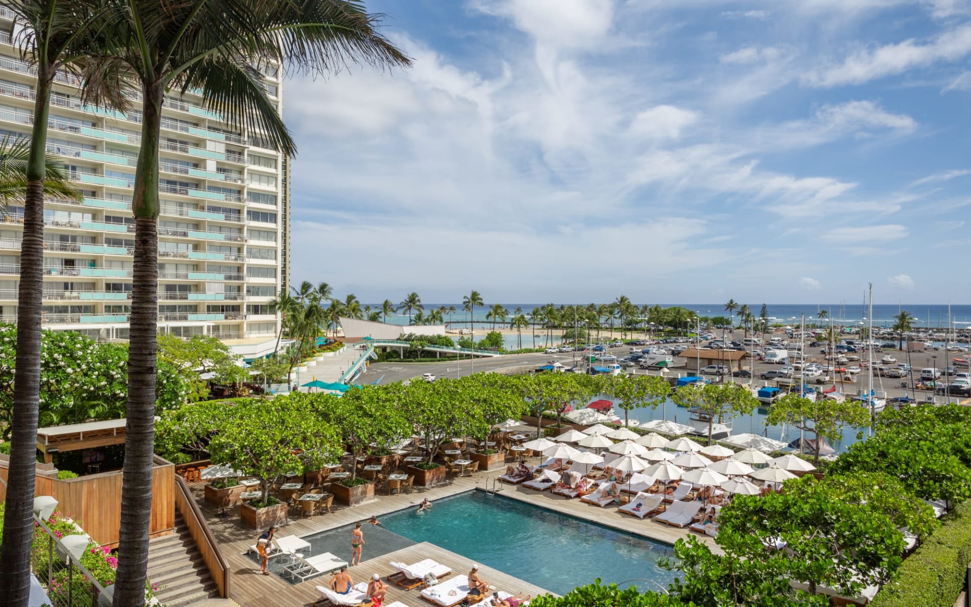 Hilton Vacation Club The Modern Honolulu: The Modern Honolulu_Pool Hilton Vacation Club The Modern Honolulu: The Modern Honolulu_Pool
