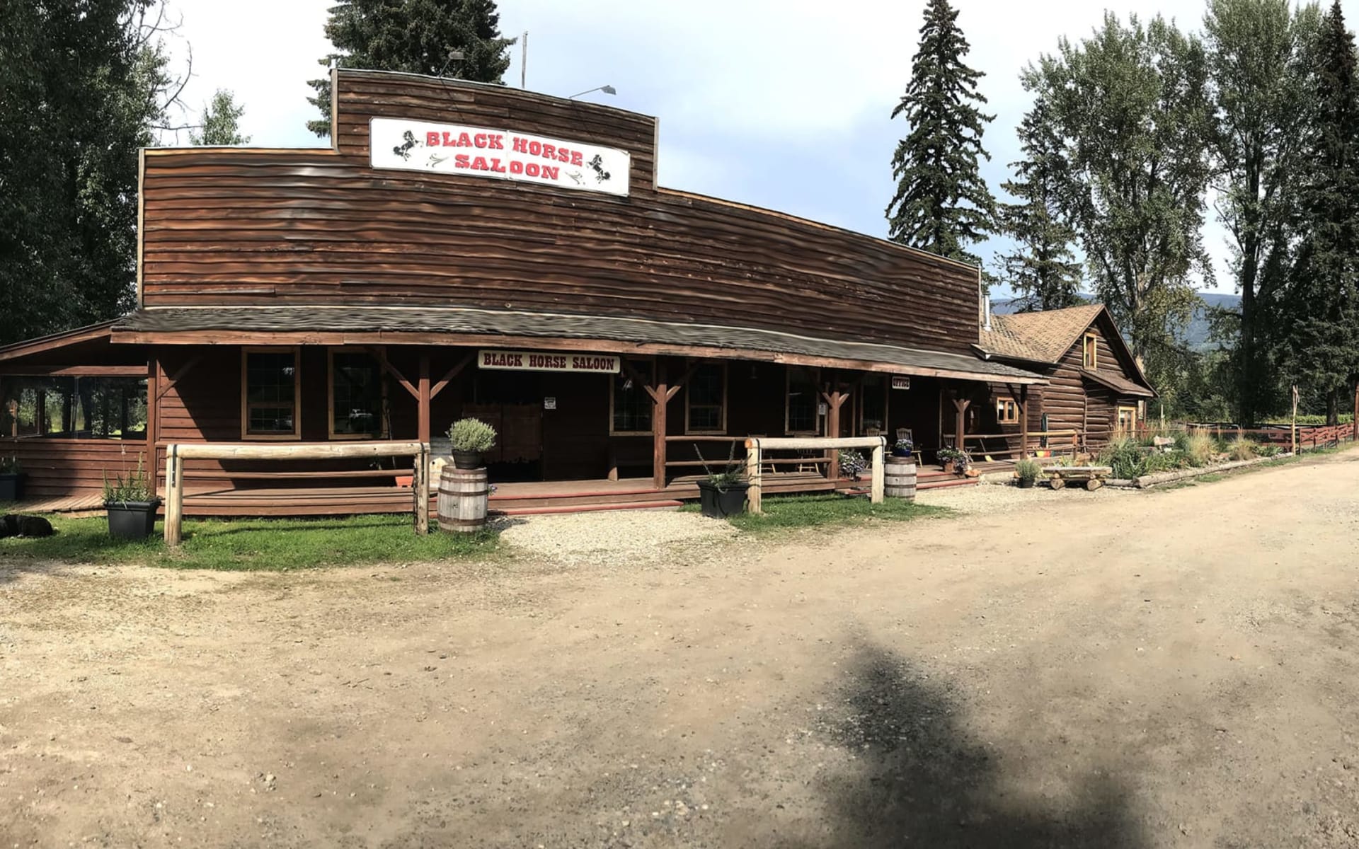Wells Gray Guest Ranch in Clearwater: Facilities_Wells Gray Guest Ranch_Saloon_Jonview Wells Gray Guest Ranch in Clearwater: Facilities_Wells Gray Guest Ranch_Saloon_Jonview
