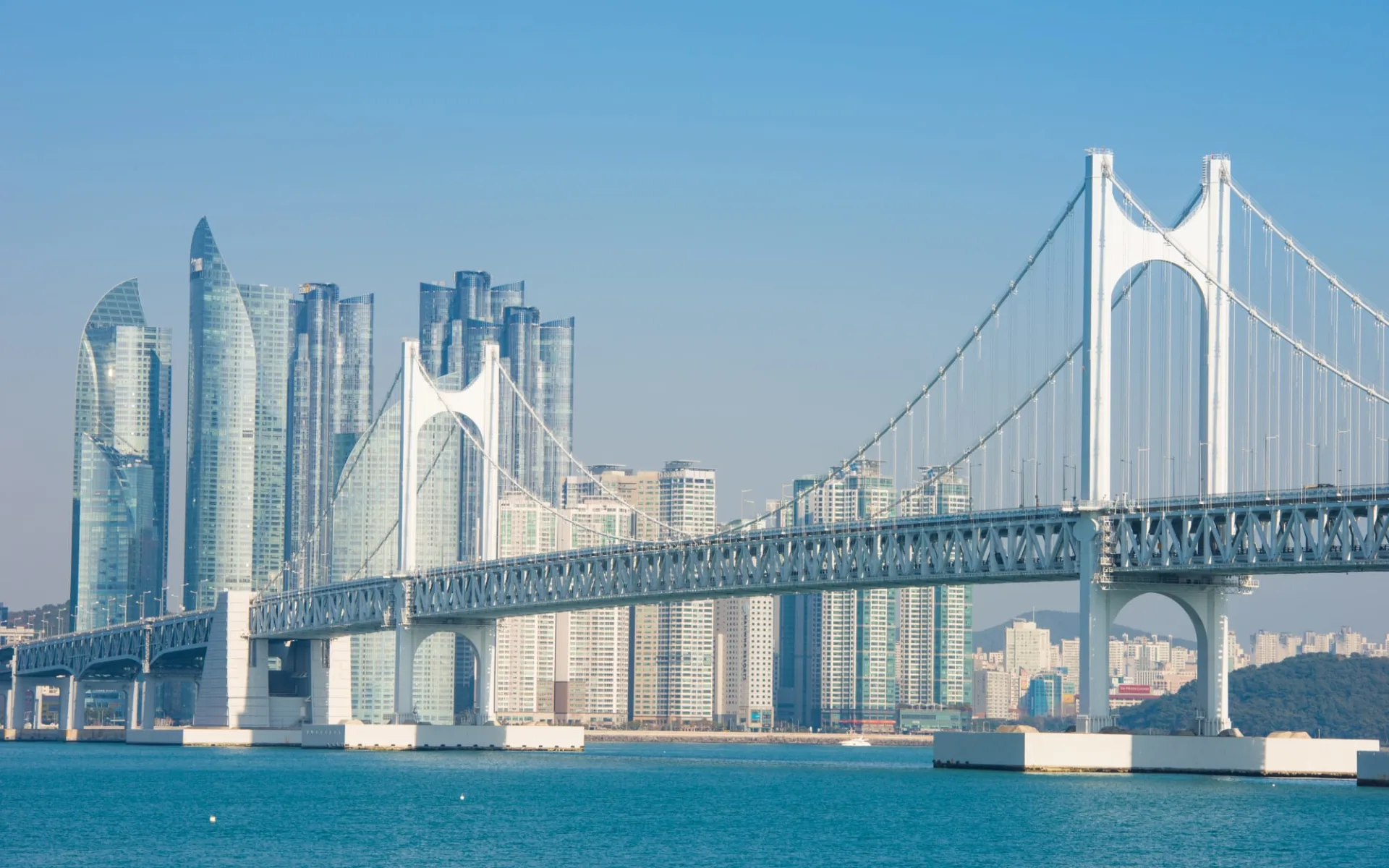 Gruppenreise «Authentisches Südkorea» ab Seoul: Gwangan bridge and Haeundae in Busan