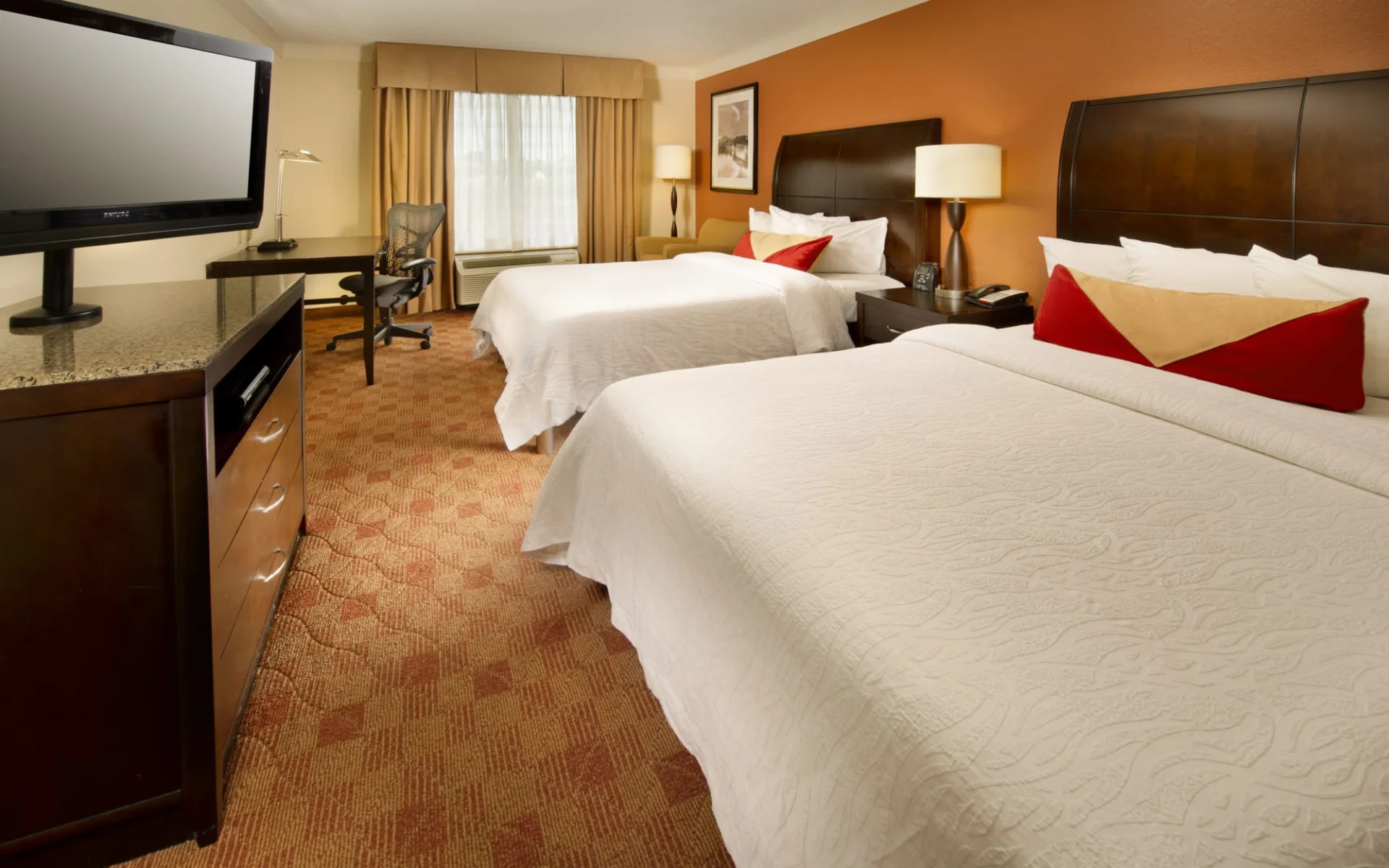 Hilton Garden Inn Chattanooga Downtown: Hilton_Garden_Inn_Chattanooga_Downtown_Two_Queen_GuestRoom_HR Hilton Garden Inn Chattanooga Downtown: Hilton_Garden_Inn_Chattanooga_Downtown_Two_Queen_GuestRoom_HR