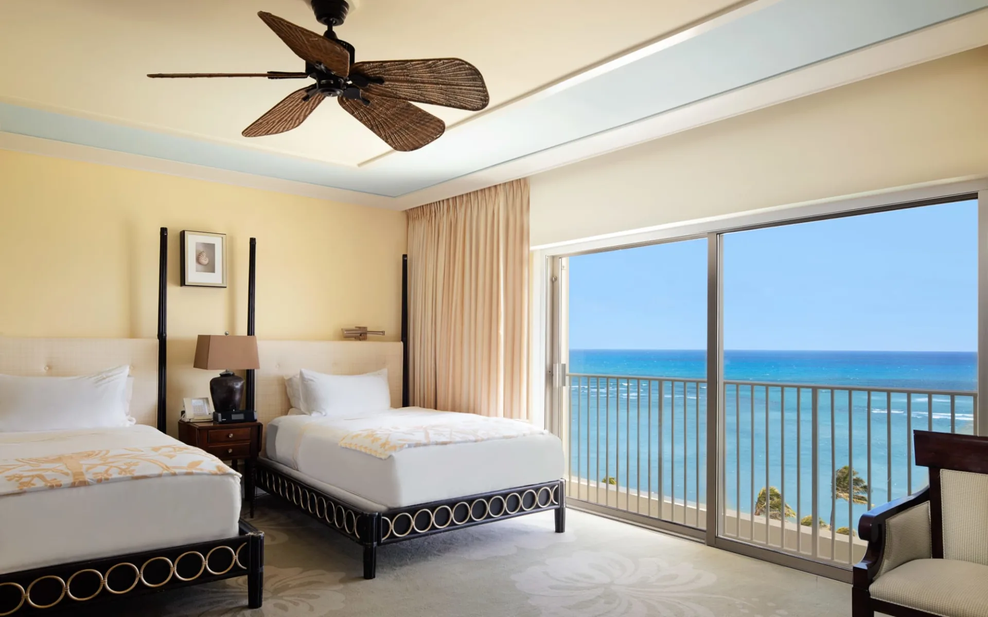 The Kahala Hotel & Resort in Honolulu: kahalaroom The Kahala Hotel & Resort in Honolulu: kahalaroom