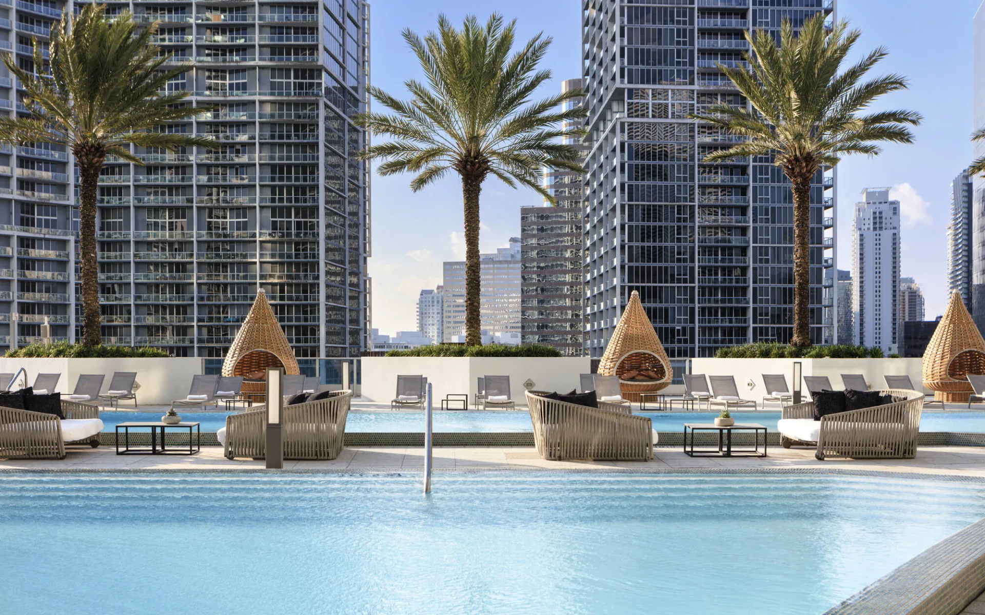 Kimpton EPIC Hotel in Miami: Kimpton EPIC_Pool Kimpton EPIC Hotel in Miami: Kimpton EPIC_Pool
