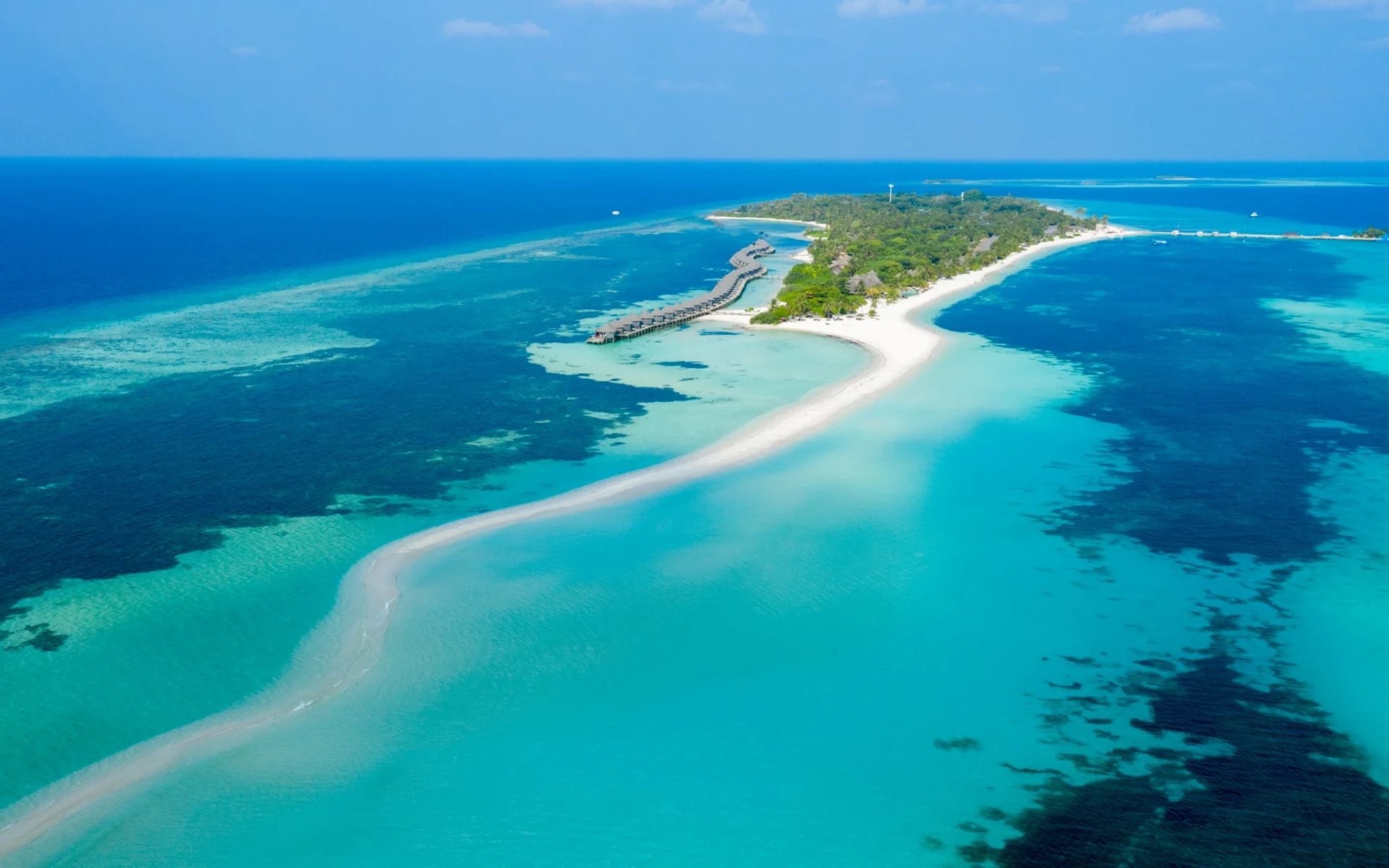 Kuredu Island Resort & Spa in Lhaviyani-Atoll: Sandbank Kuredu Island Resort & Spa in Lhaviyani-Atoll: Sandbank