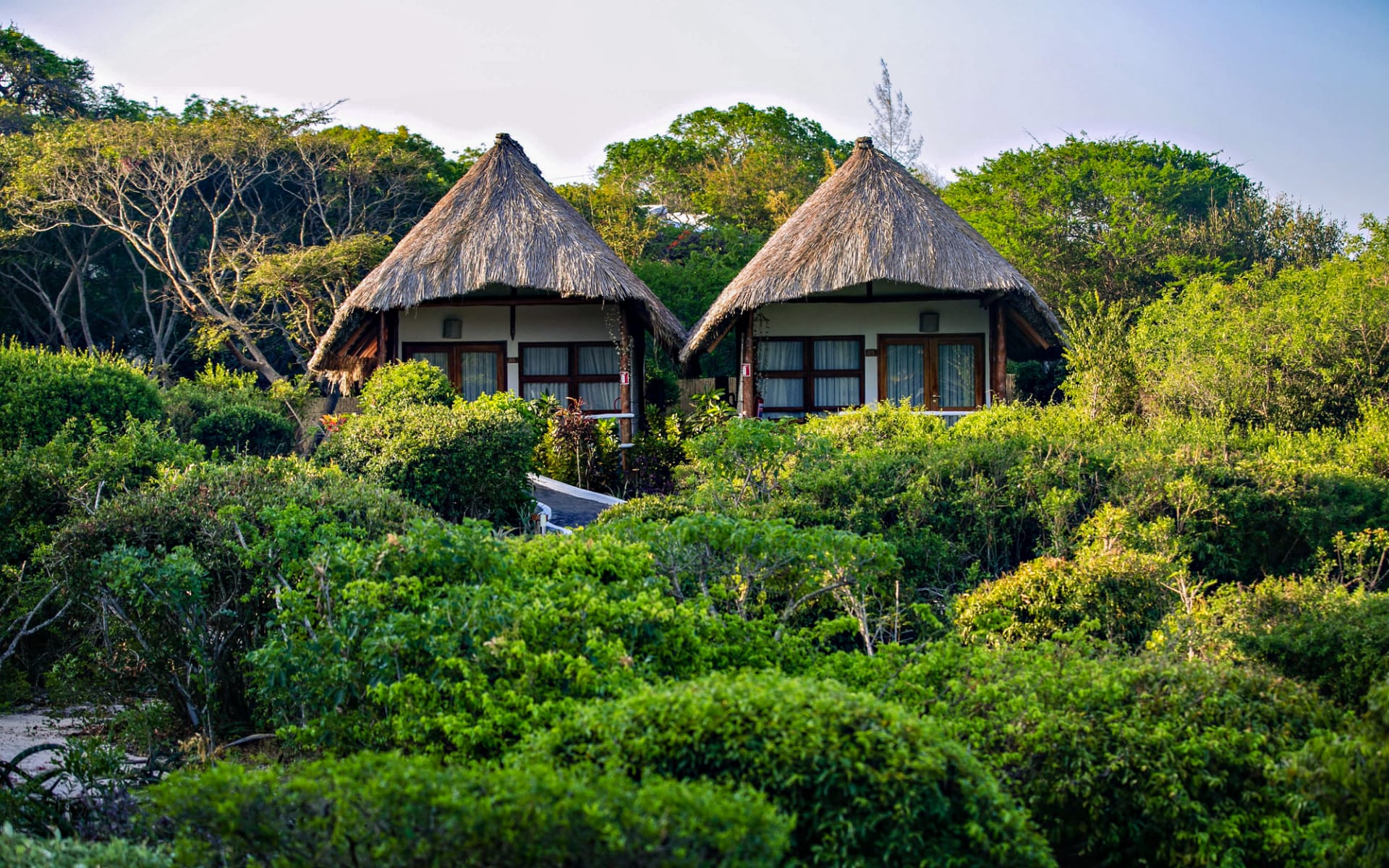 Vilanculos Beach Lodge: Mozambique_Vilanculos Beach Lodge_A unit-huge Vilanculos Beach Lodge: Mozambique_Vilanculos Beach Lodge_A unit-huge