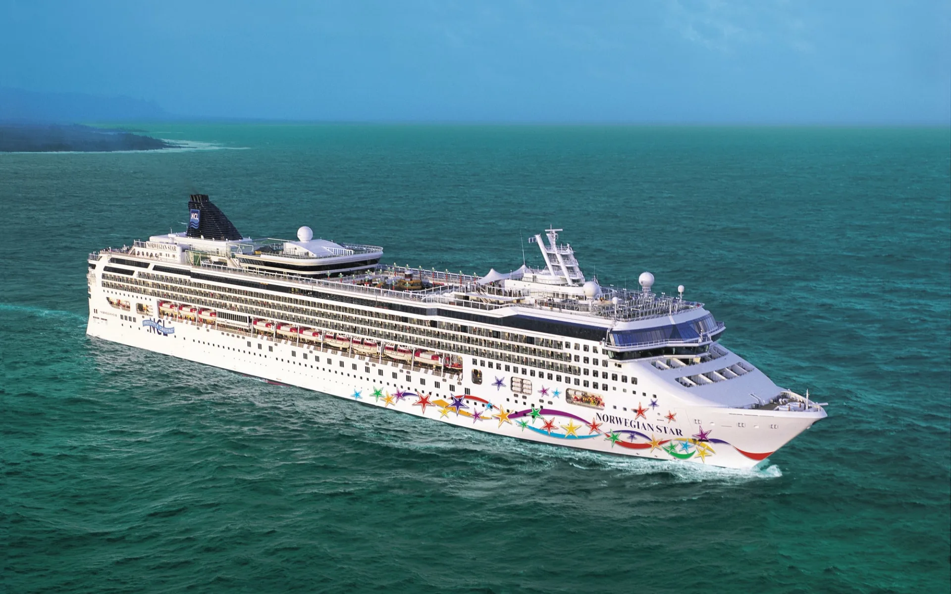 Südamerika & Antarktis mit der Norwegian Star ab Buenos Aires: ncl_Star_at_Sea_graphics