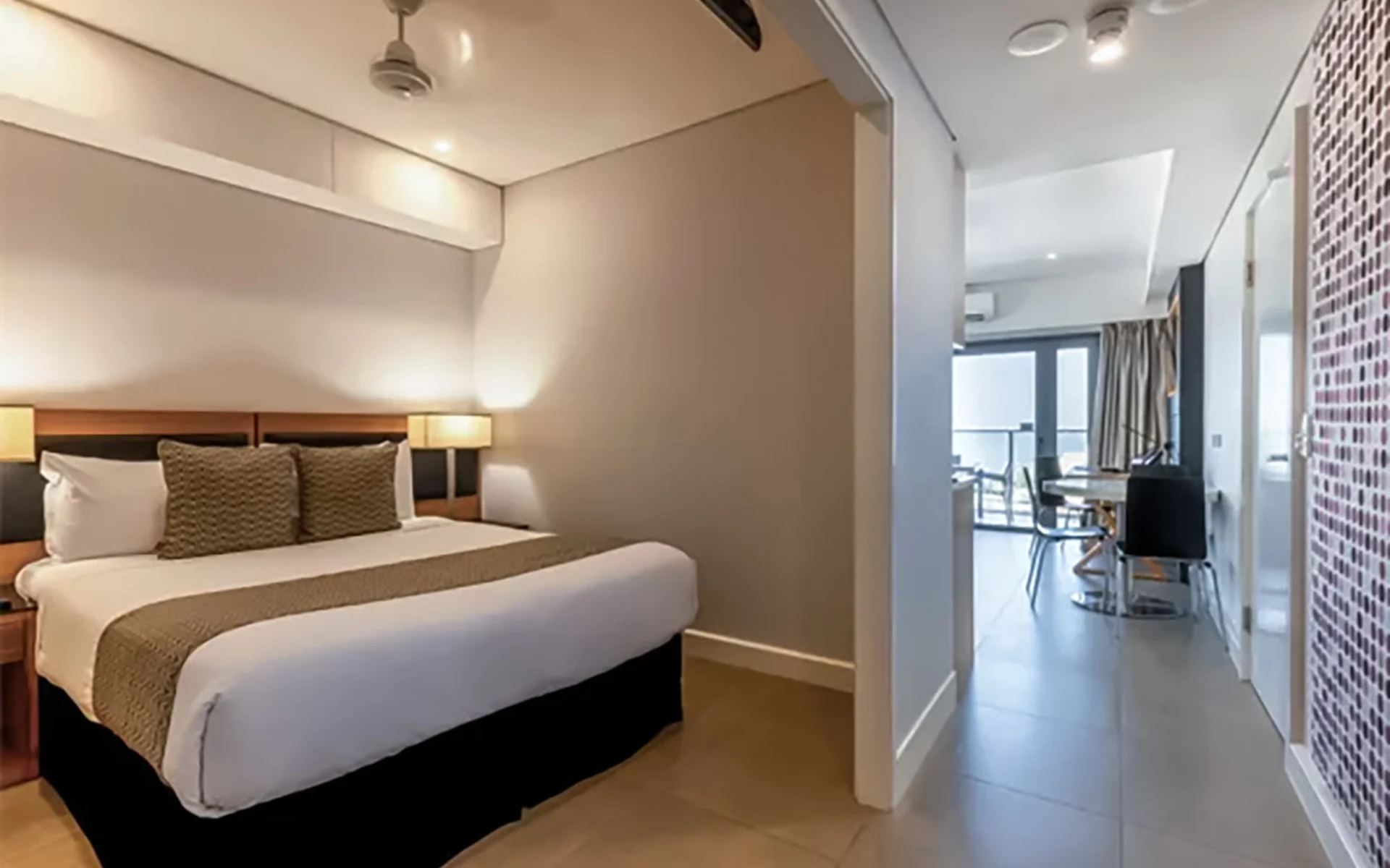 Oaks Darwin Elan Hotel: oaks-darwin_1-bedroom_harbour_view5_600x400 Oaks Darwin Elan Hotel: oaks-darwin_1-bedroom_harbour_view5_600x400