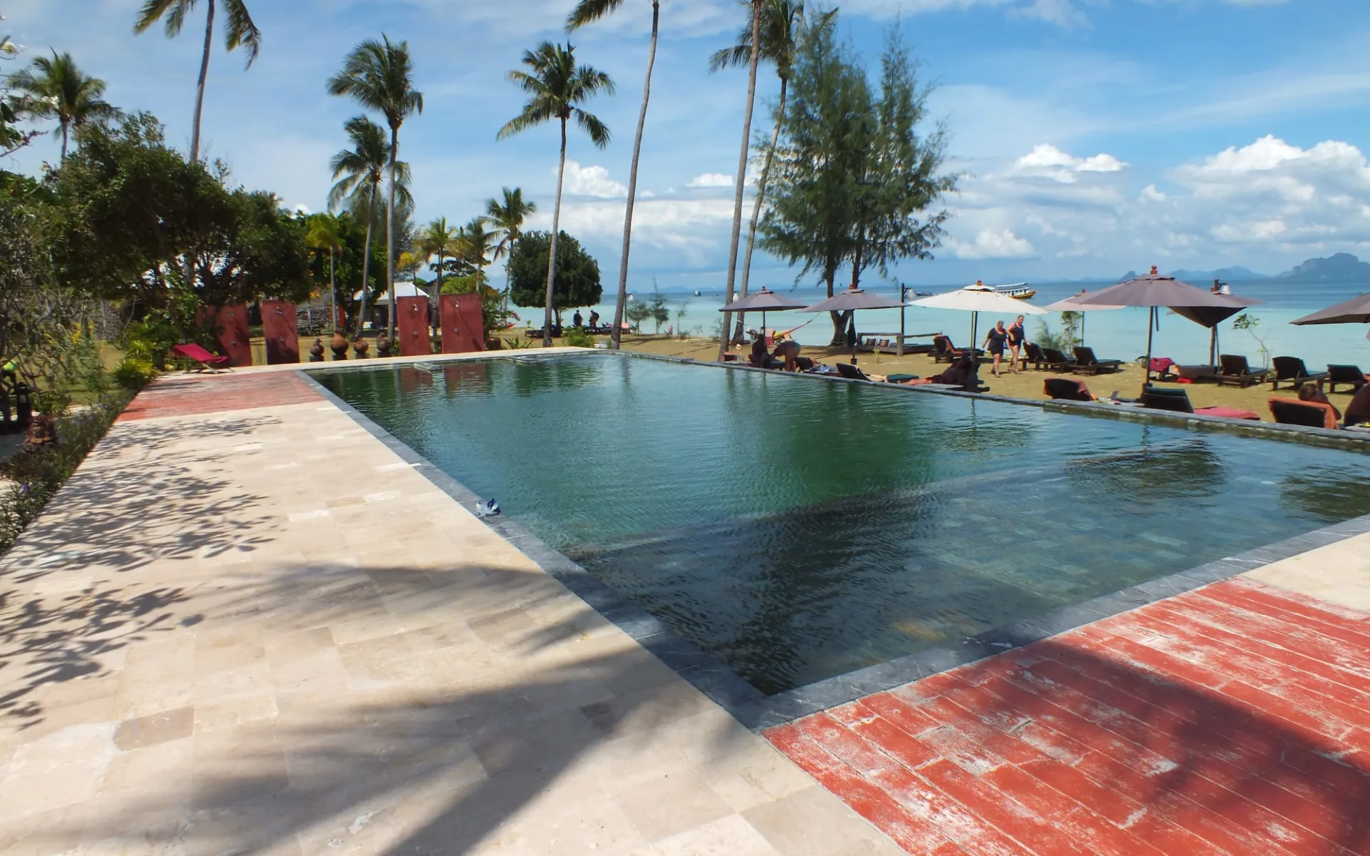 Thanya Resort in Ko Ngai:  Pool