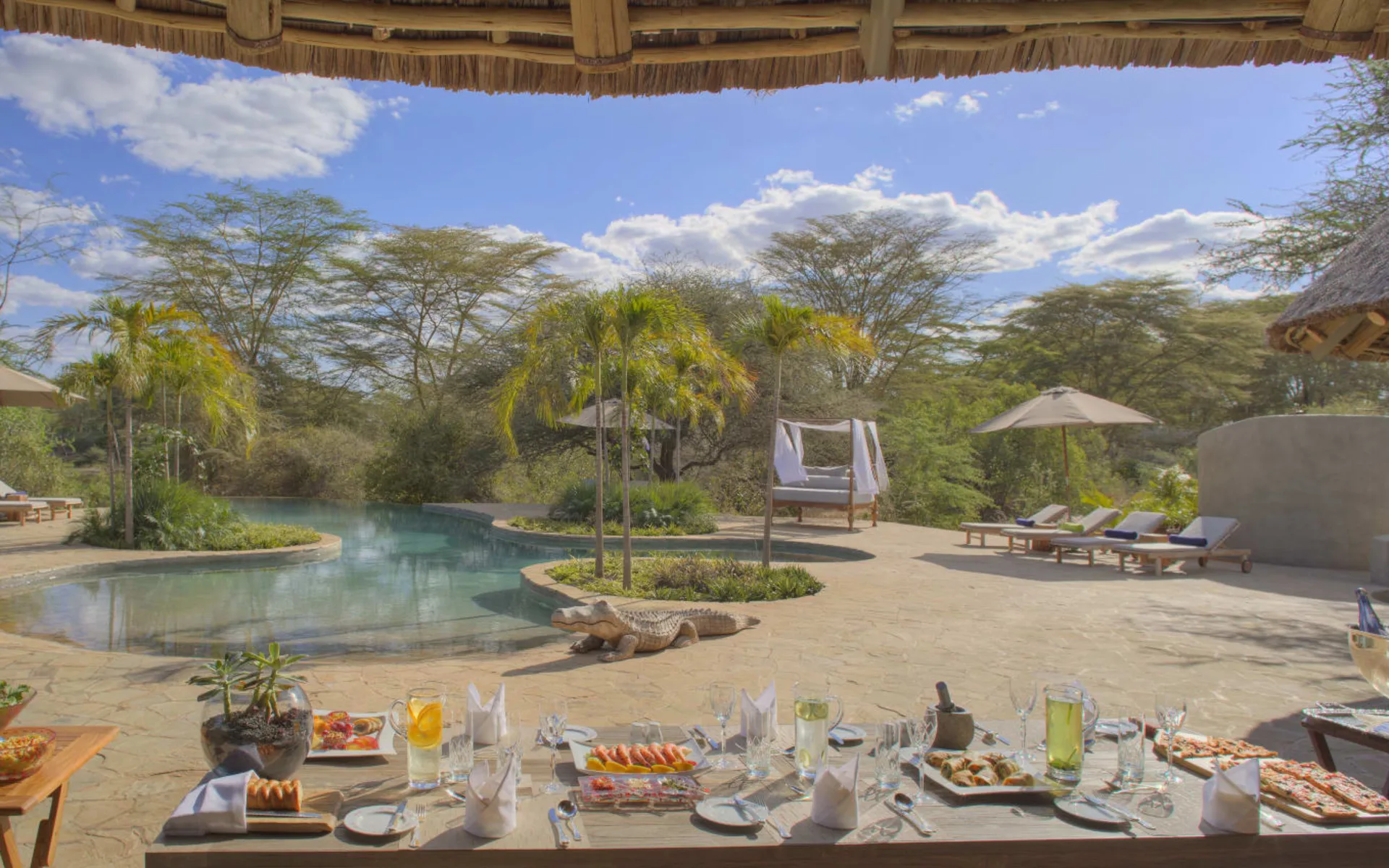 Finch Hattons in Tsavo West: pool: Finch Hattons in Tsavo West: pool: