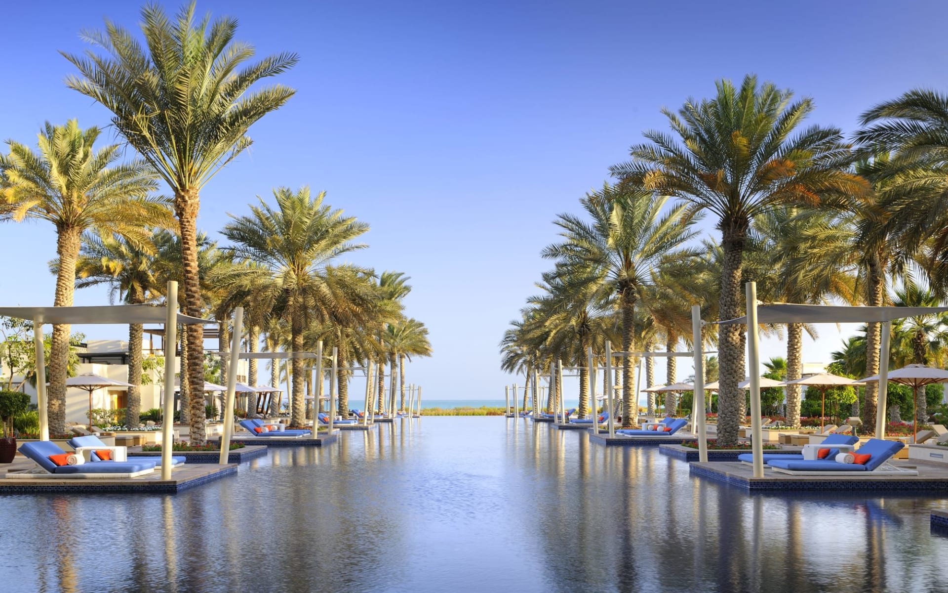Park Hyatt Abu Dhabi Hotel & Villas: Park Hyatt Hotel & Villas - Poolanlage Park Hyatt Abu Dhabi Hotel & Villas: Park Hyatt Hotel & Villas - Poolanlage