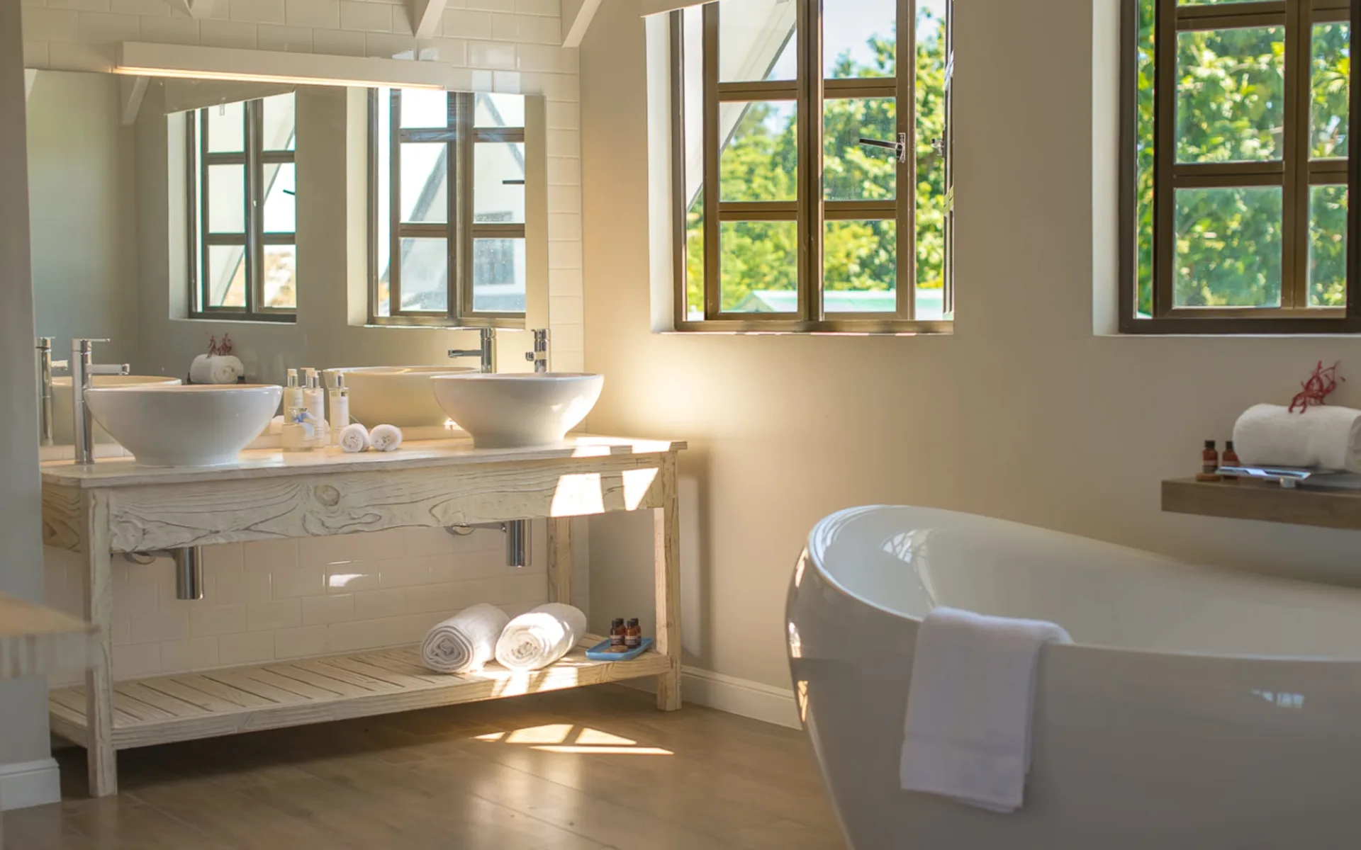Le Nautique Luxury Beachfront Apartments in Mahé:  2 Bedroom Beachfront Apartment (2)