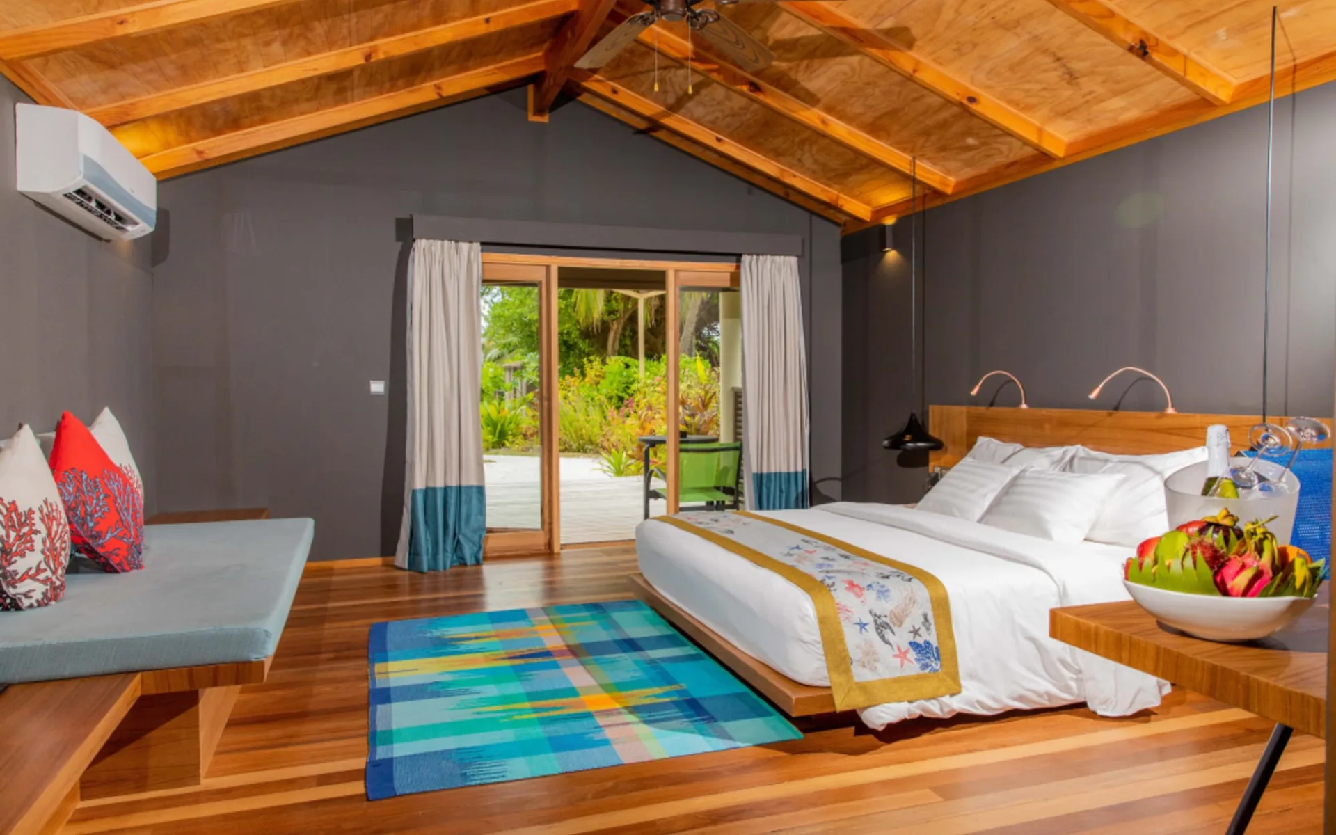 Meeru Maldives Resort Island in Nordmale-Atoll: 2 Bedroom Villa Meeru Maldives Resort Island in Nordmale-Atoll: 2 Bedroom Villa