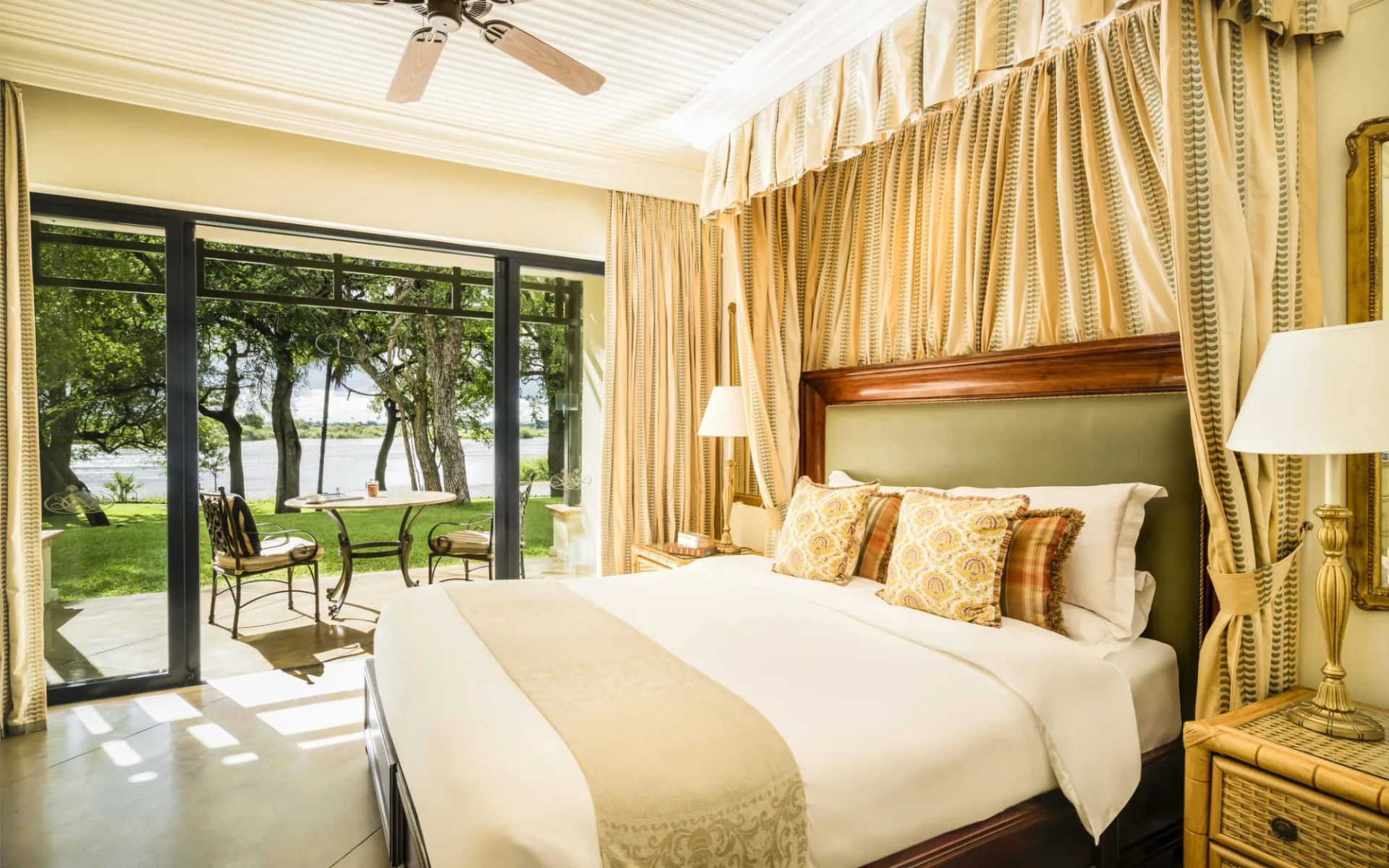 Royal Livingstone Hotel by ANANTARA: Accommodation Royal Livingstone Hotel by ANANTARA: Accommodation