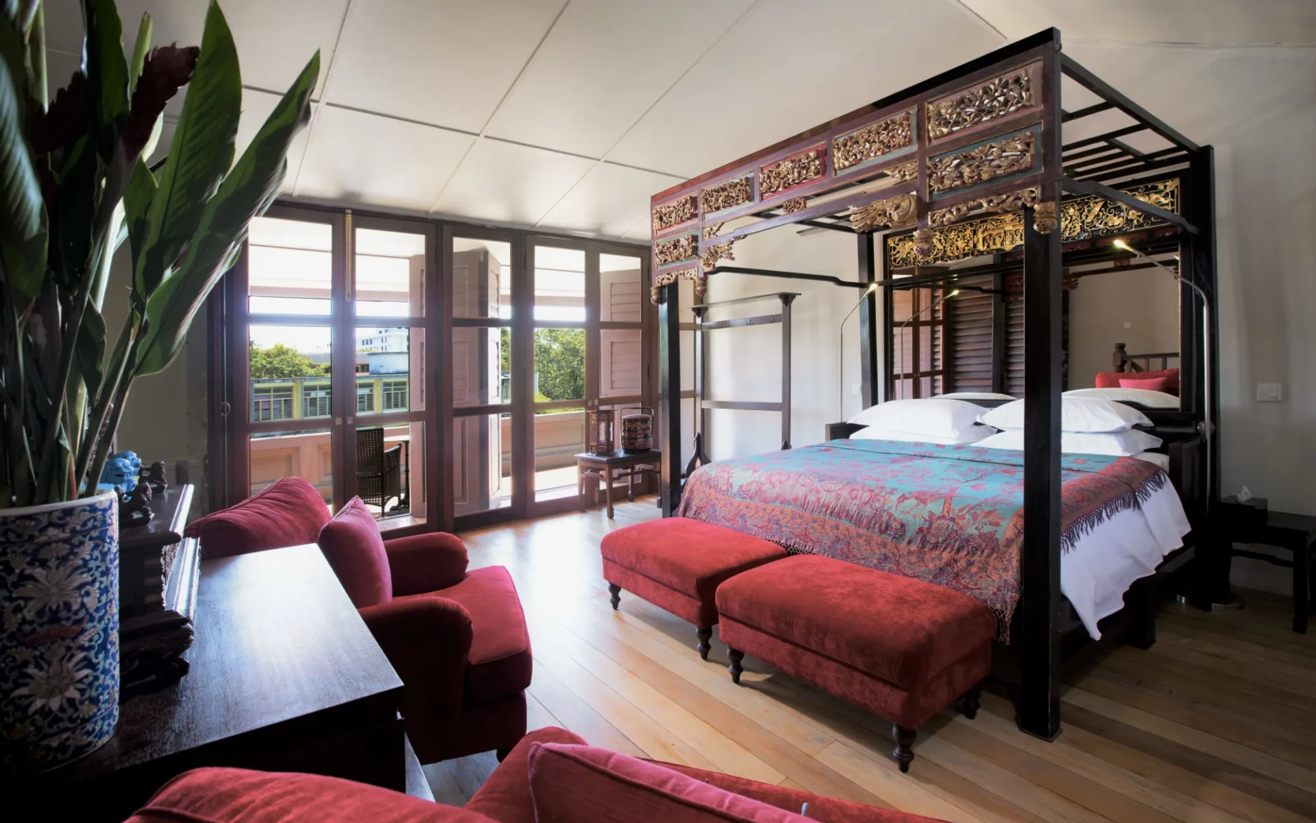 Seven Terraces in Penang:  Argus Apartment | King Bed