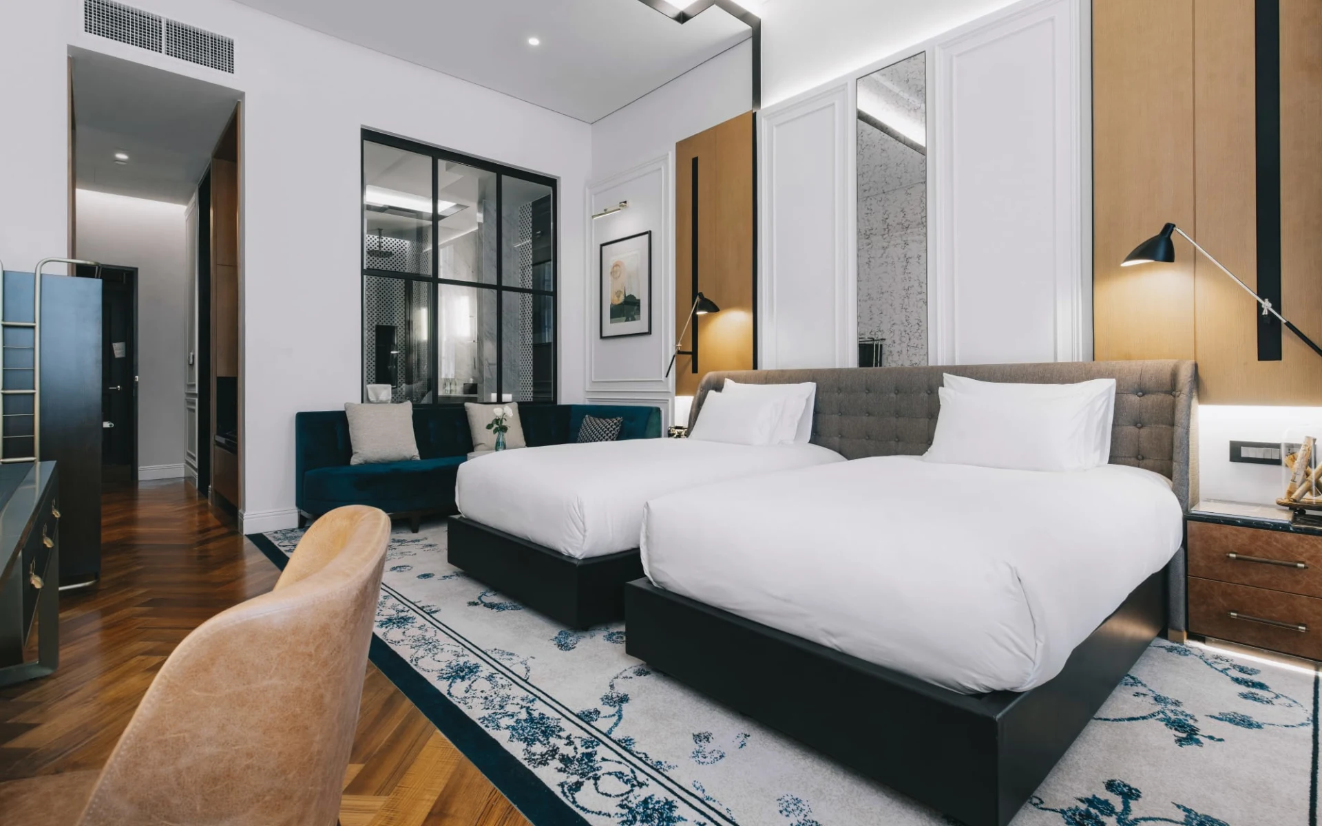 Yangon Excelsior:  Deluxe | Bedroom