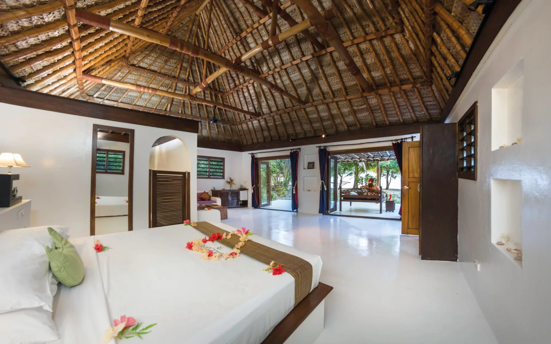 Navutu Stars Resort in Yaqeta Island: Navutu Stars Resort - Beachfront Bure Navutu Stars Resort in Yaqeta Island: Navutu Stars Resort - Beachfront Bure