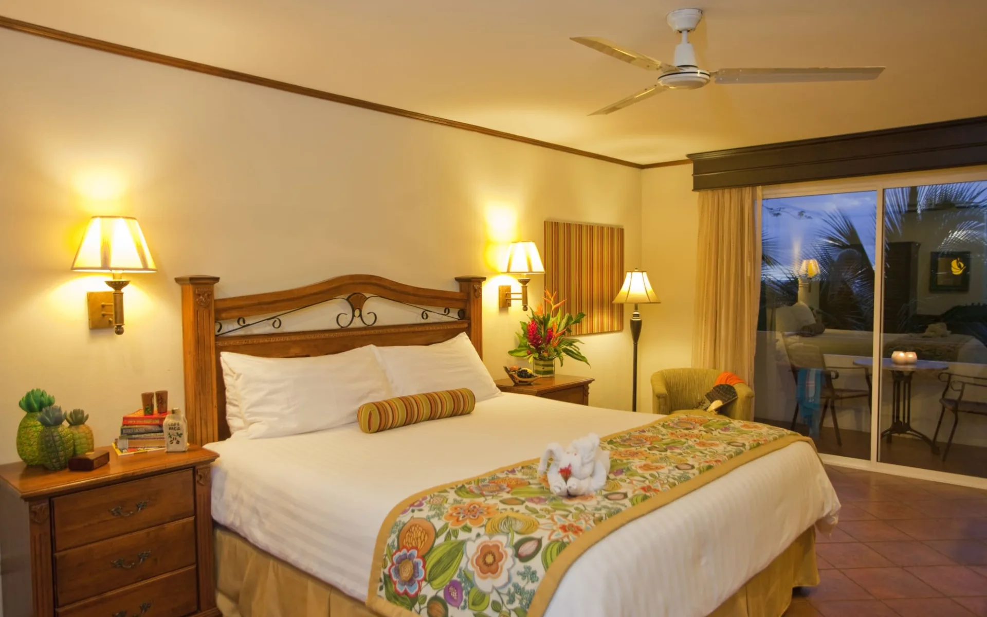 Parador Resort Spa in Manuel Antonio: Parador Resort Spa-Tropical Room Parador Resort Spa in Manuel Antonio: Parador Resort Spa-Tropical Room