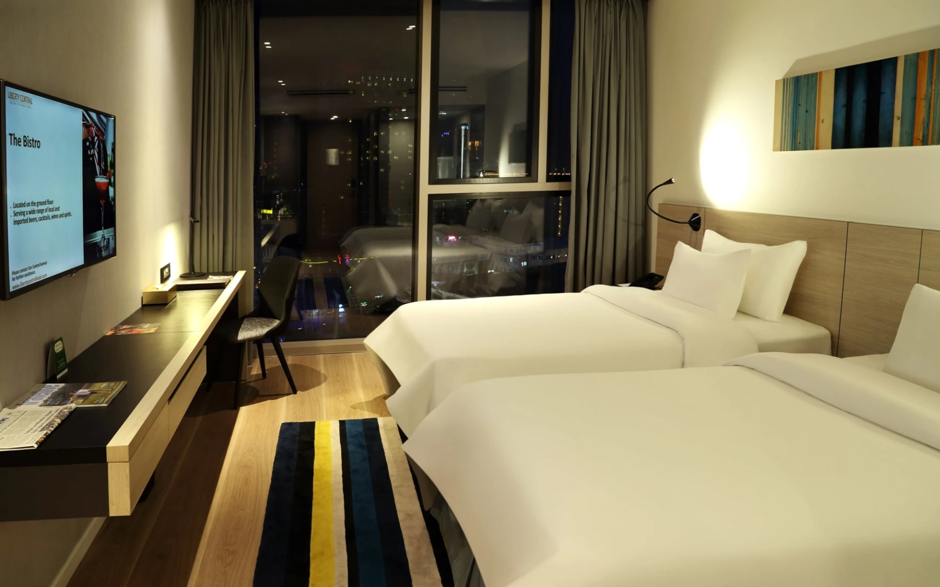 Liberty Central Saigon Citypoint: Premier Deluxe | Twin Liberty Central Saigon Citypoint: Premier Deluxe | Twin