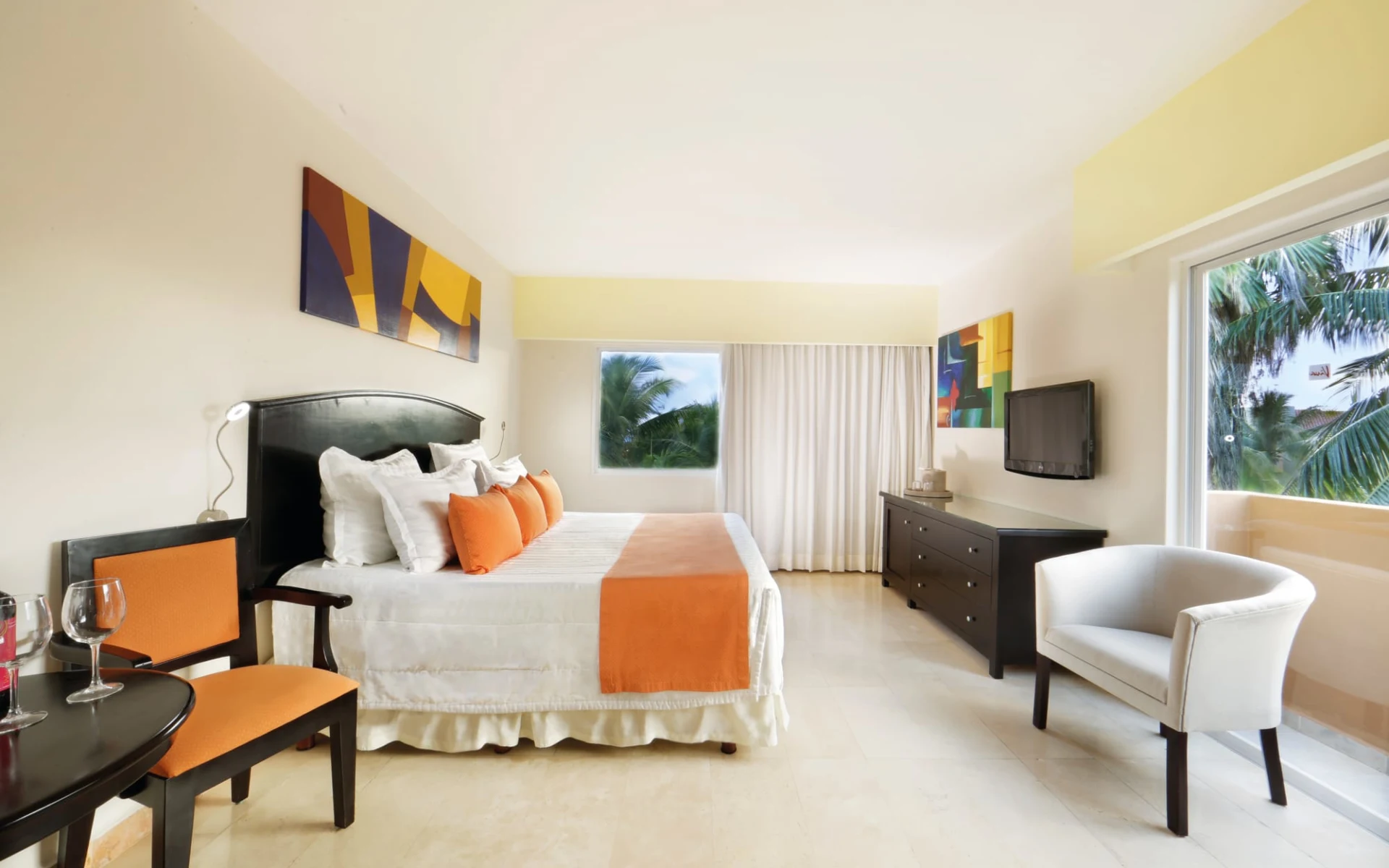 Viva Wyndham Azteca in Playa del Carmen: Viva Wyndham Azteca - Ocean Front Room C Tierra Maya Tours Viva Wyndham Azteca in Playa del Carmen: Viva Wyndham Azteca - Ocean Front Room C Tierra Maya Tours