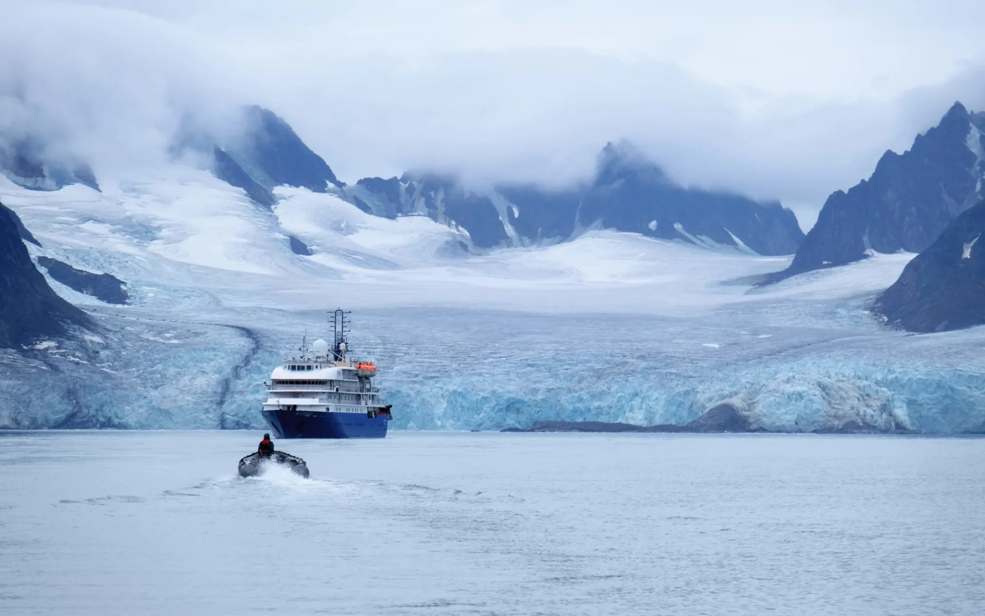 Grönland intensiv - Deutschsprachige Expedition unter den Polarlichtern ab Ittoqqortoormiit: Sea-Spirit-cmyk-Din-A5 Grönland intensiv - Deutschsprachige Expedition unter den Polarlichtern ab Ittoqqortoormiit: Sea-Spirit-cmyk-Din-A5