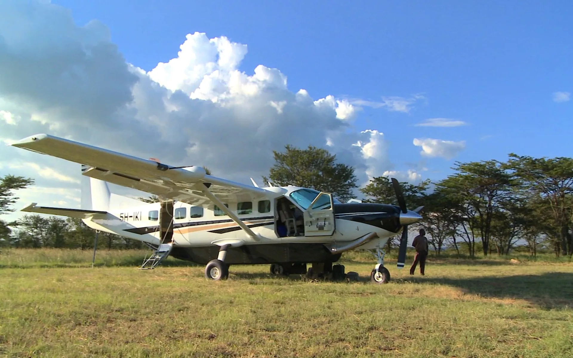 Tanzania Sky Safari ab Arusha: Sky Safari Tanzania Sky Safari ab Arusha: Sky Safari