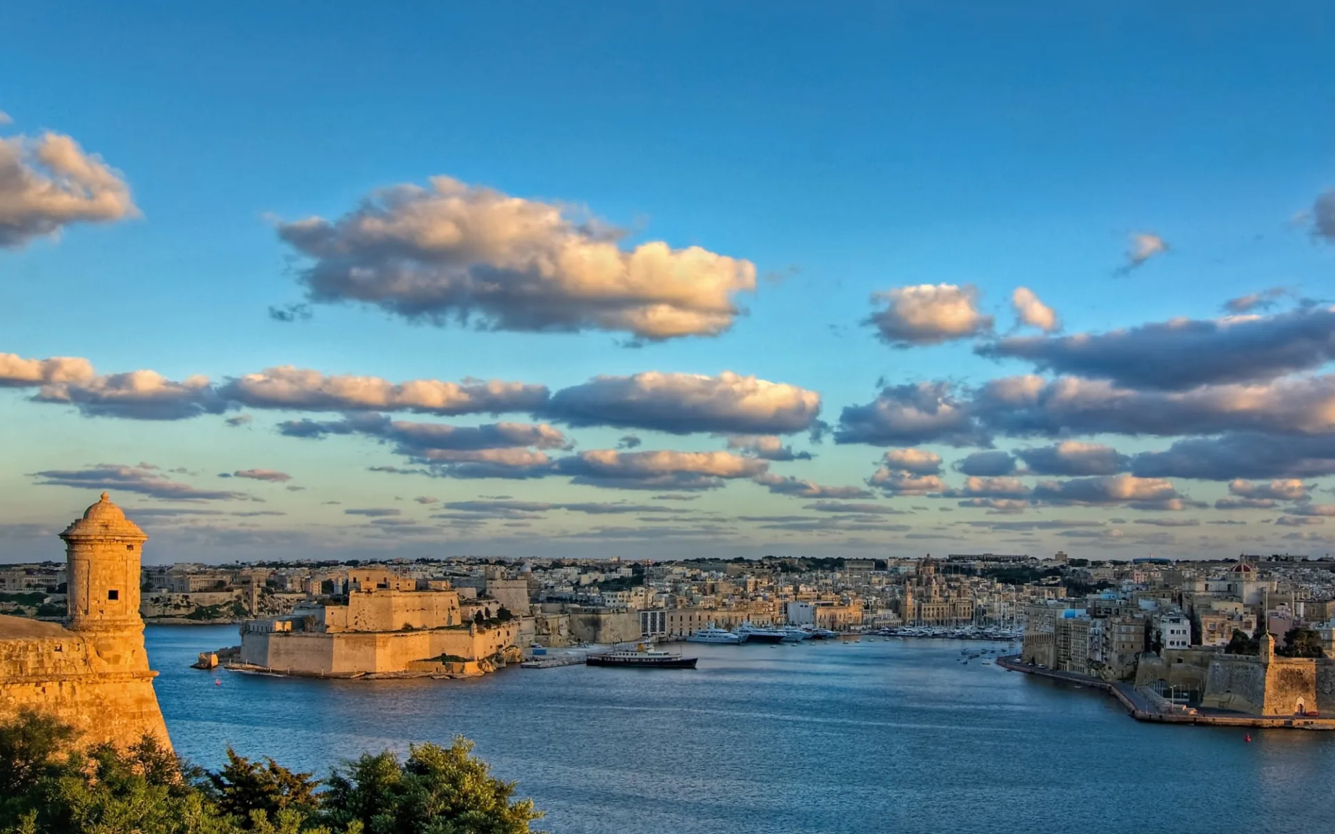 Osborne Hotel in Valletta: Städtereise nach Valletta (4) Osborne Hotel in Valletta: Städtereise nach Valletta (4)
